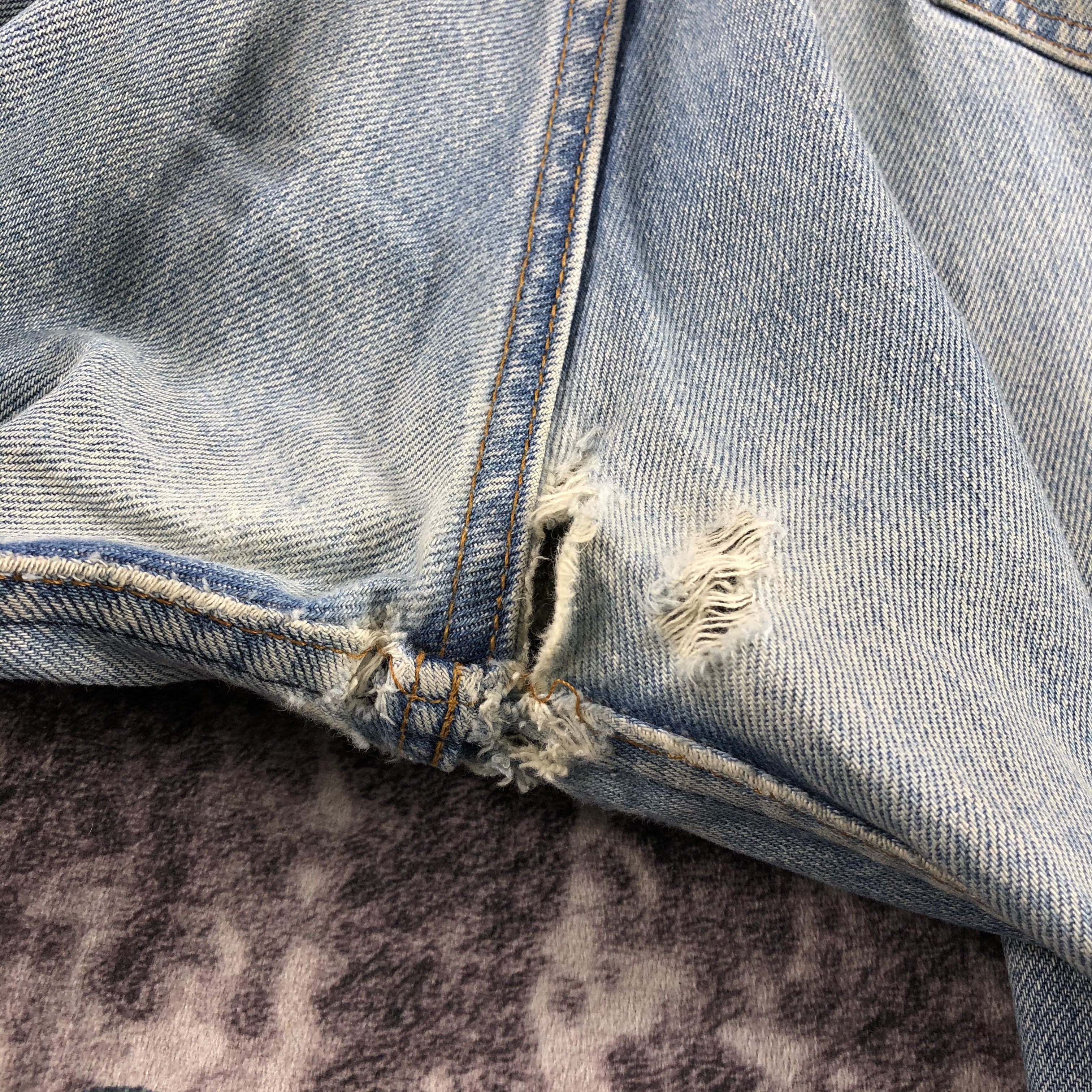 Levi's × Vintage Vintage 90s Light Wash Levis 501 Jeans-JM2739 Size US 36 / EU 52 - 6 Thumbnail