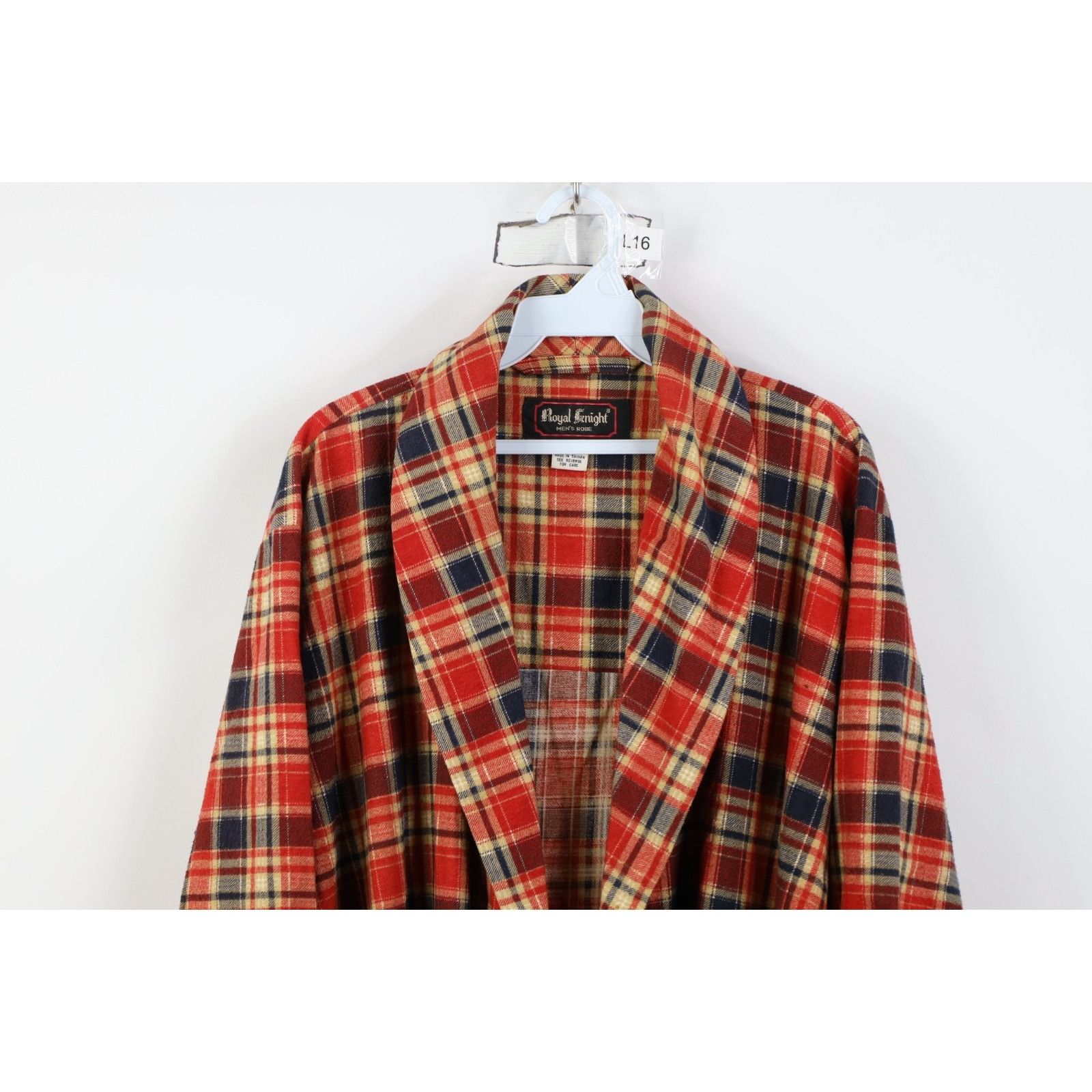 Vintage Vintage 70s Streetwear Distressed Flannel Belted Bath Robe Size US L / EU 52-54 / 3 - 2 Thumbnail