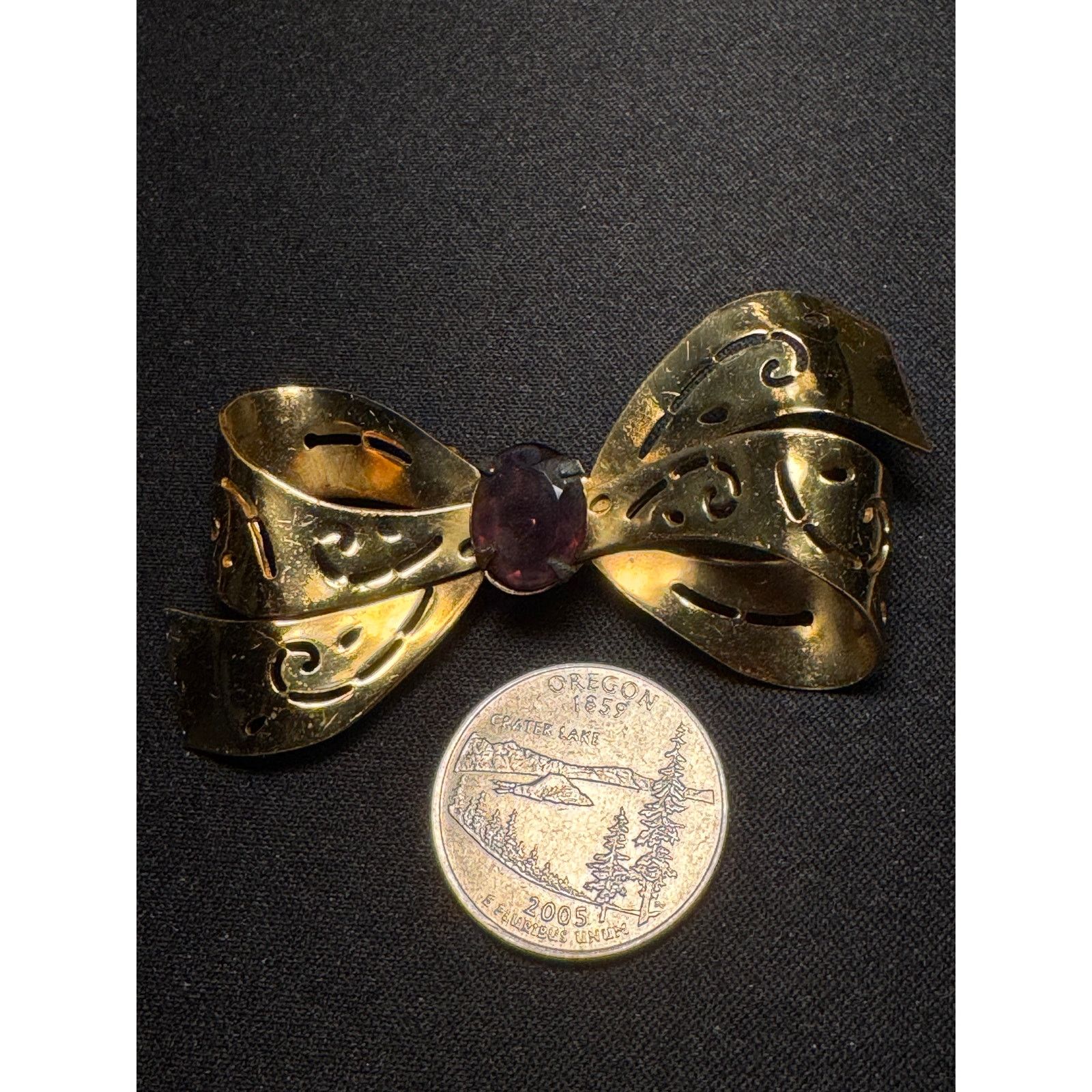 Other Vintage Coro Cut Out Bow Purple Glass Stone Brooch Size ONE SIZE - 3 Thumbnail