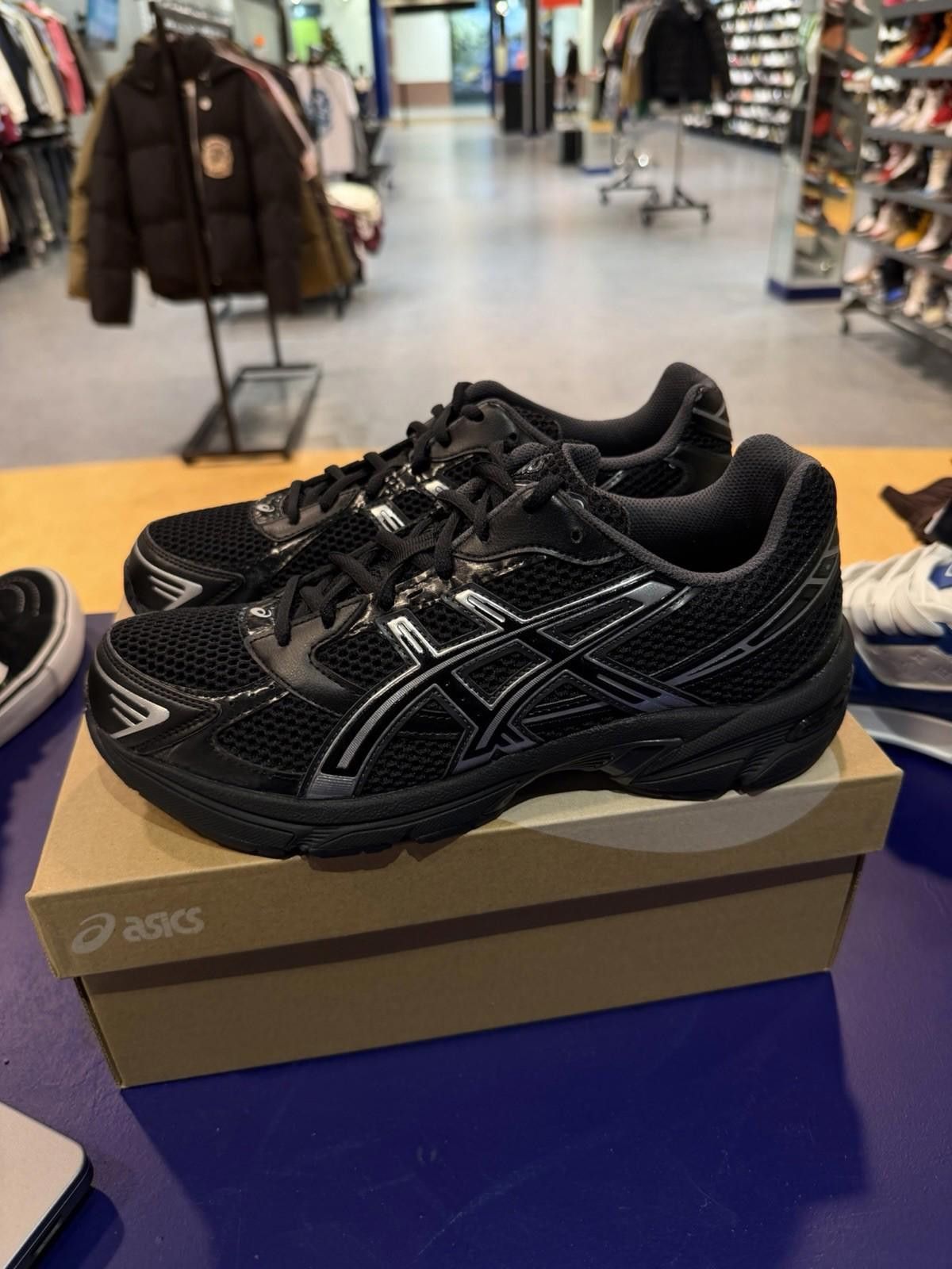 Asics ASICS Gel-1130 Black Pure Silver Men (11.5) 1201A906-001 NEW Size US 11.5 / EU 44-45 - 2 Thumbnail