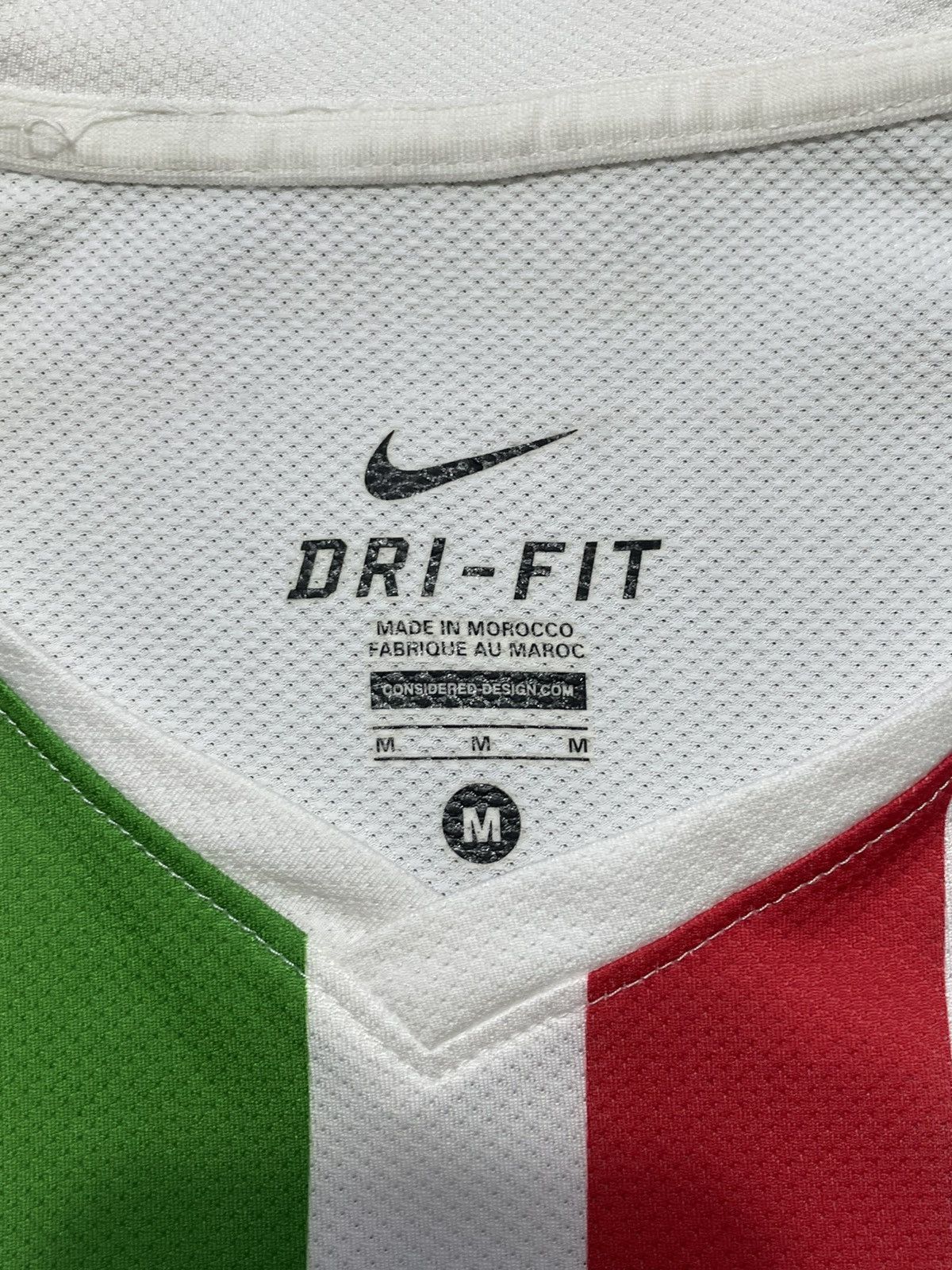 Nike NIKE JUVENTUS 2010/2011 AWAY FOOTBALL SHIRT SOCCER JERSEY Size US M / EU 48-50 / 2 - 8 Thumbnail