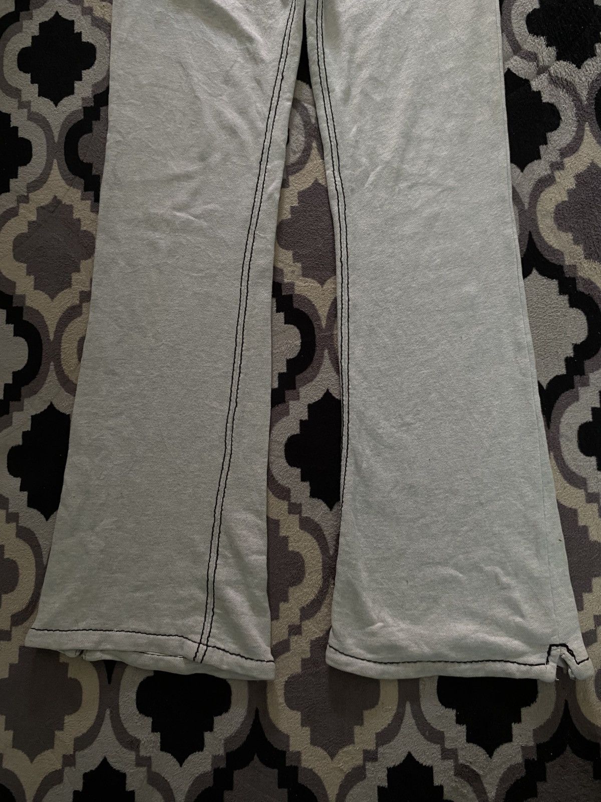 True Religion Vintage true religion crazy flared sweatpants lgb style Size US 28 / EU 44 - 5 Thumbnail