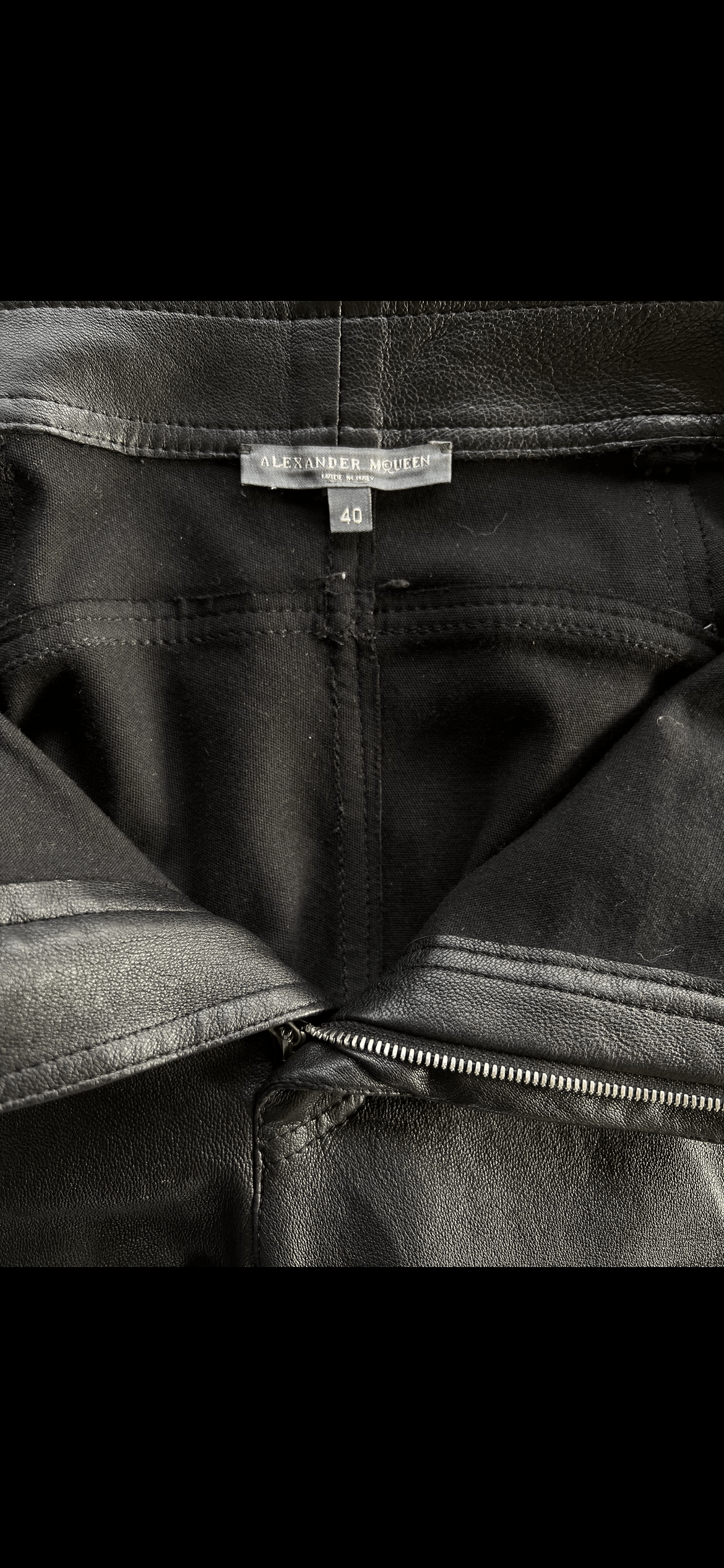 LEATHER PANTS