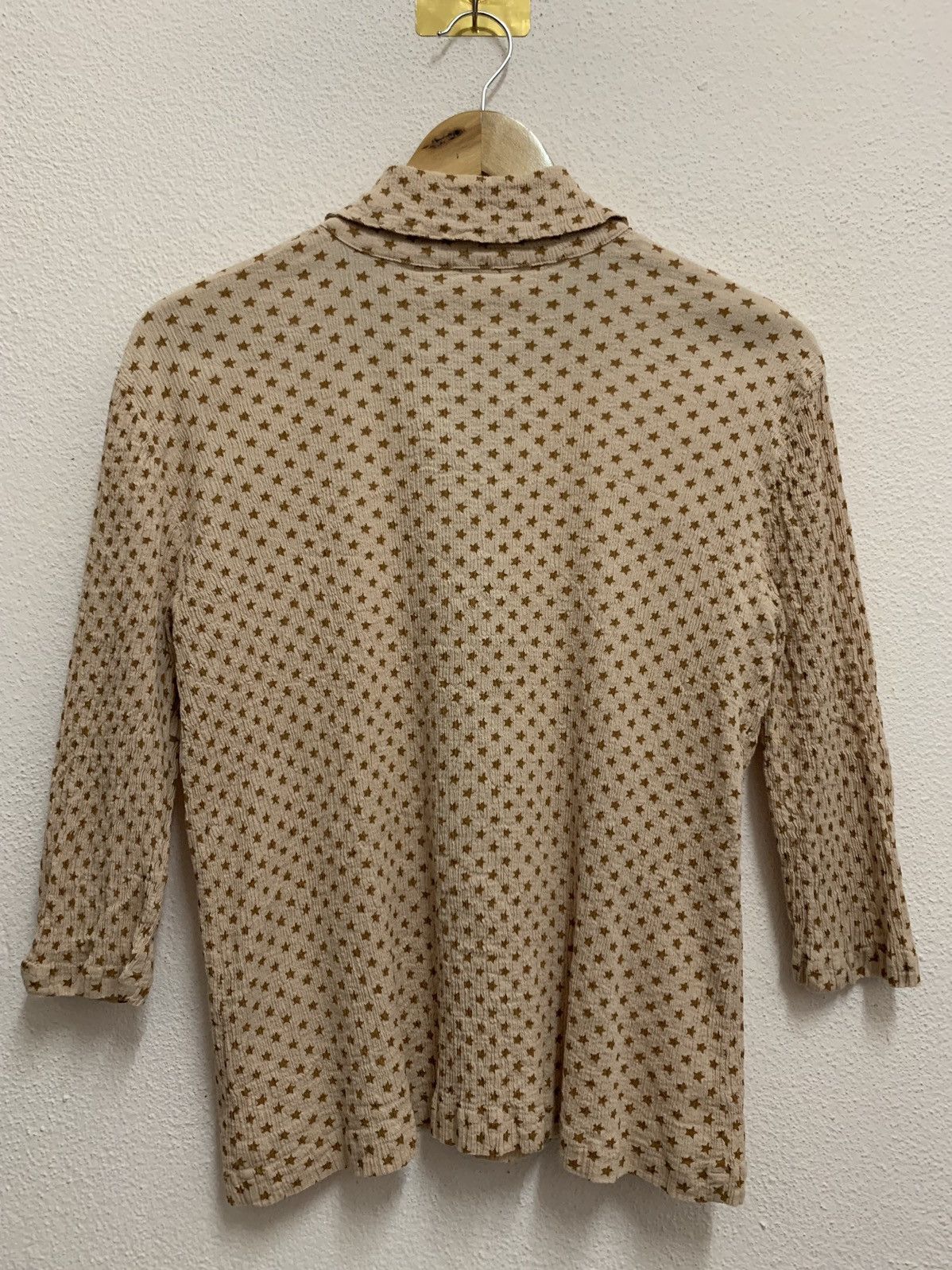 Issey Miyake TSUMORI CHISATO By Issey Miyake Crepe Pleated Star Button Up Size M / US 6-8 / IT 42-44 - 2 Thumbnail