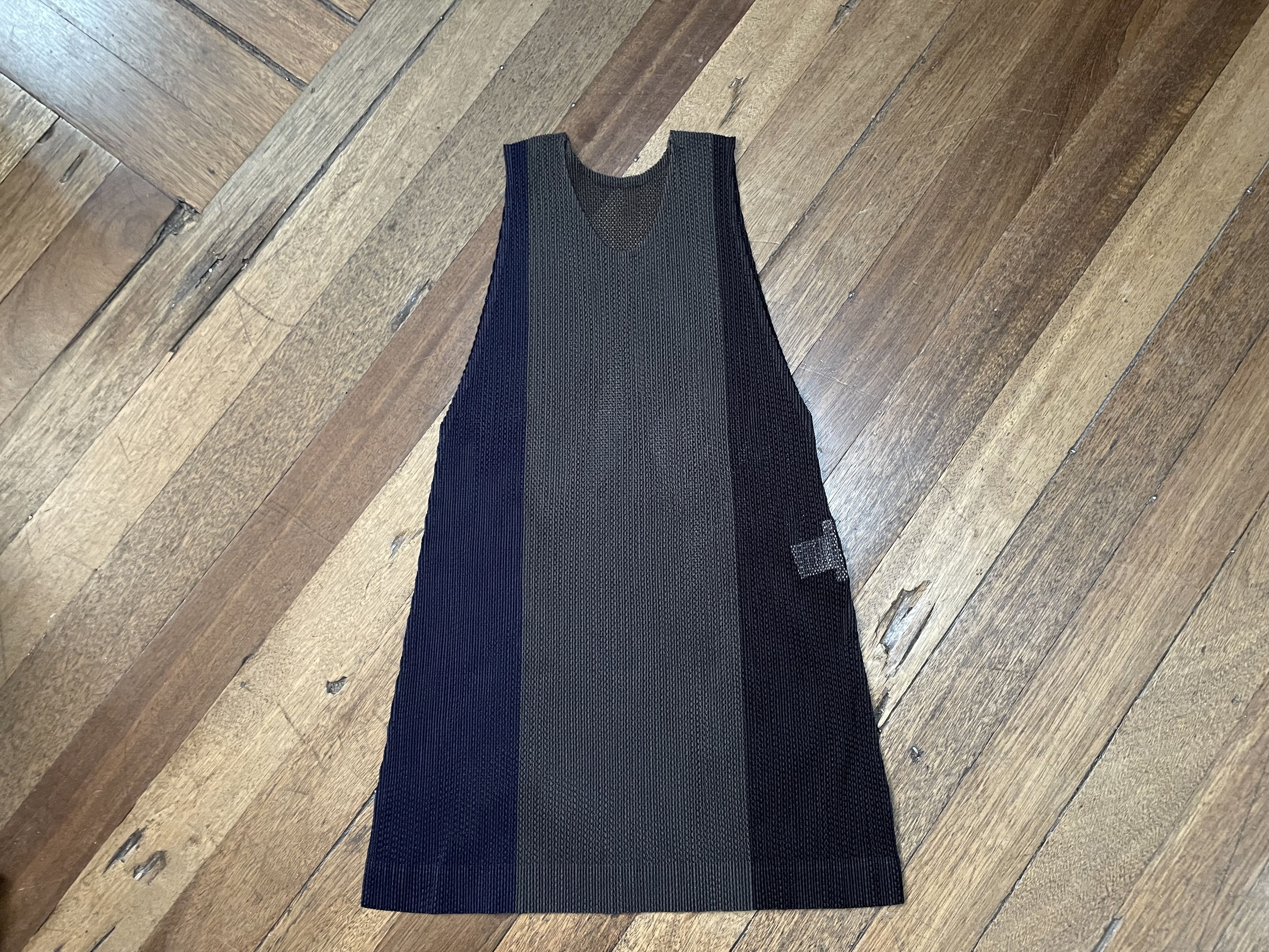 Pleats Please Issey Miyake Pleats Please - Mesh Tank Top - 3 Tone Size M / US 6-8 / IT 42-44 - 1 Thumbnail