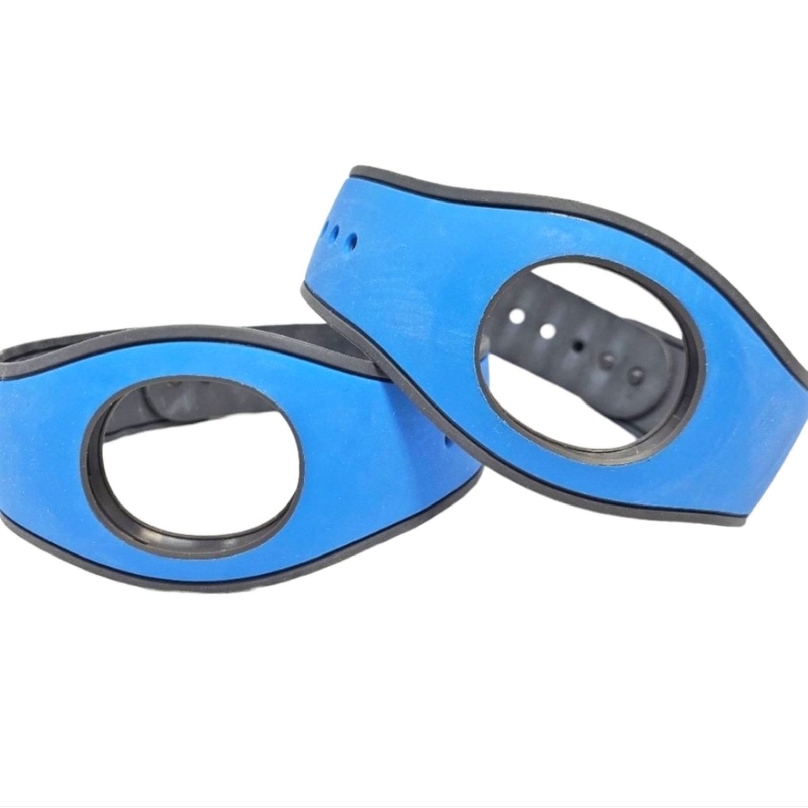 Disney Disney Blue Pair of MagicBands Great for Couples Size ONE SIZE - 1 Thumbnail