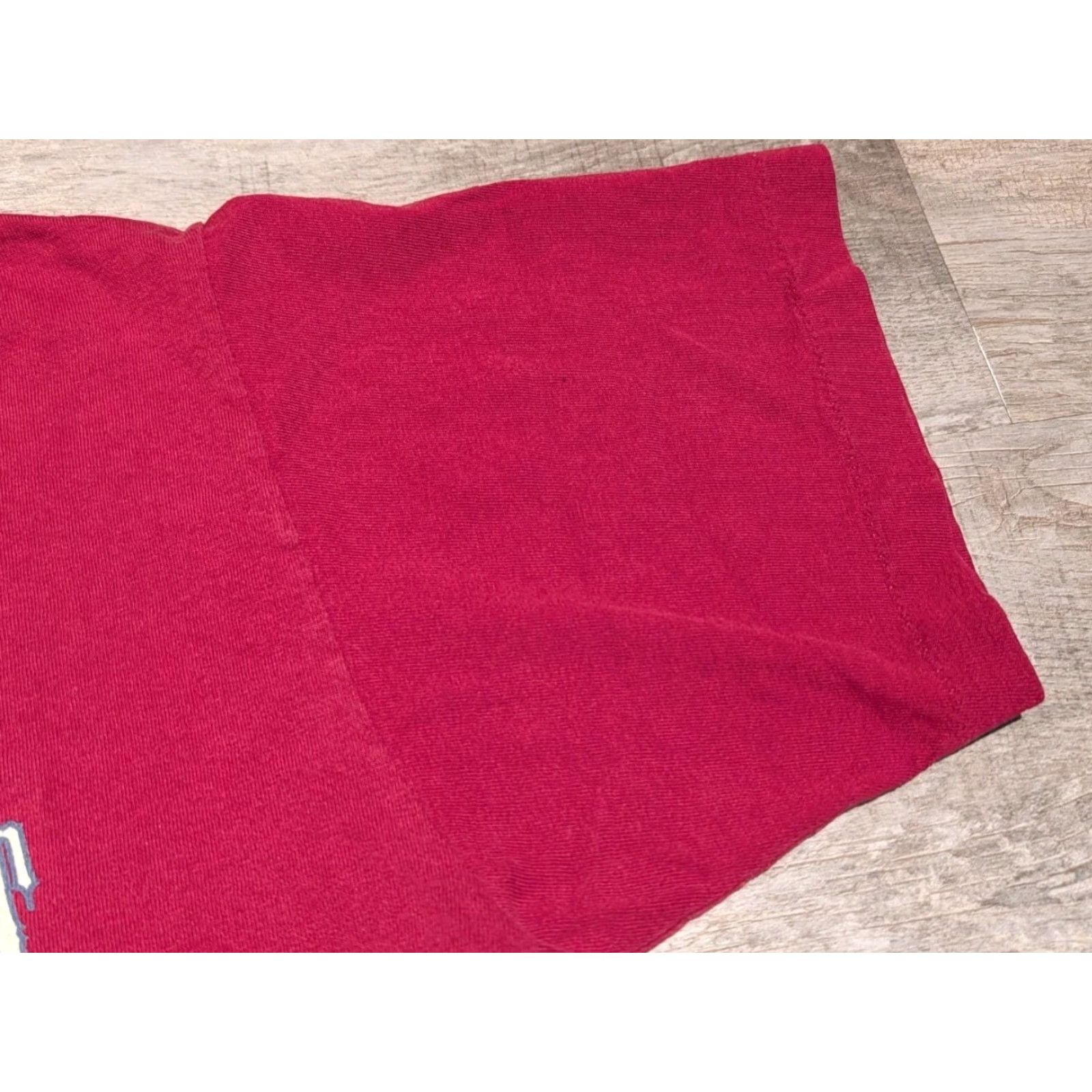 Vintage VINTAGE 90s Looney Tunes Tazmanian Devil Distress T-Shirt L Red Crew Neck Short Sleeve Men Cartoon USA Classic Fit Size US L / EU 52-54 / 3 - 4 Thumbnail