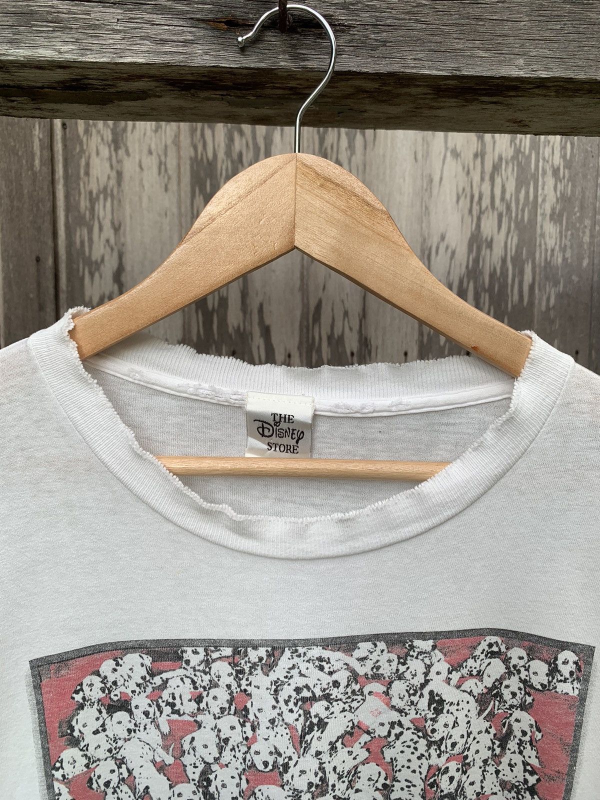 Disney × Vintage Vintage Distressed 101 Dalmatians t shirts Size US L / EU 52-54 / 3 - 5 Thumbnail