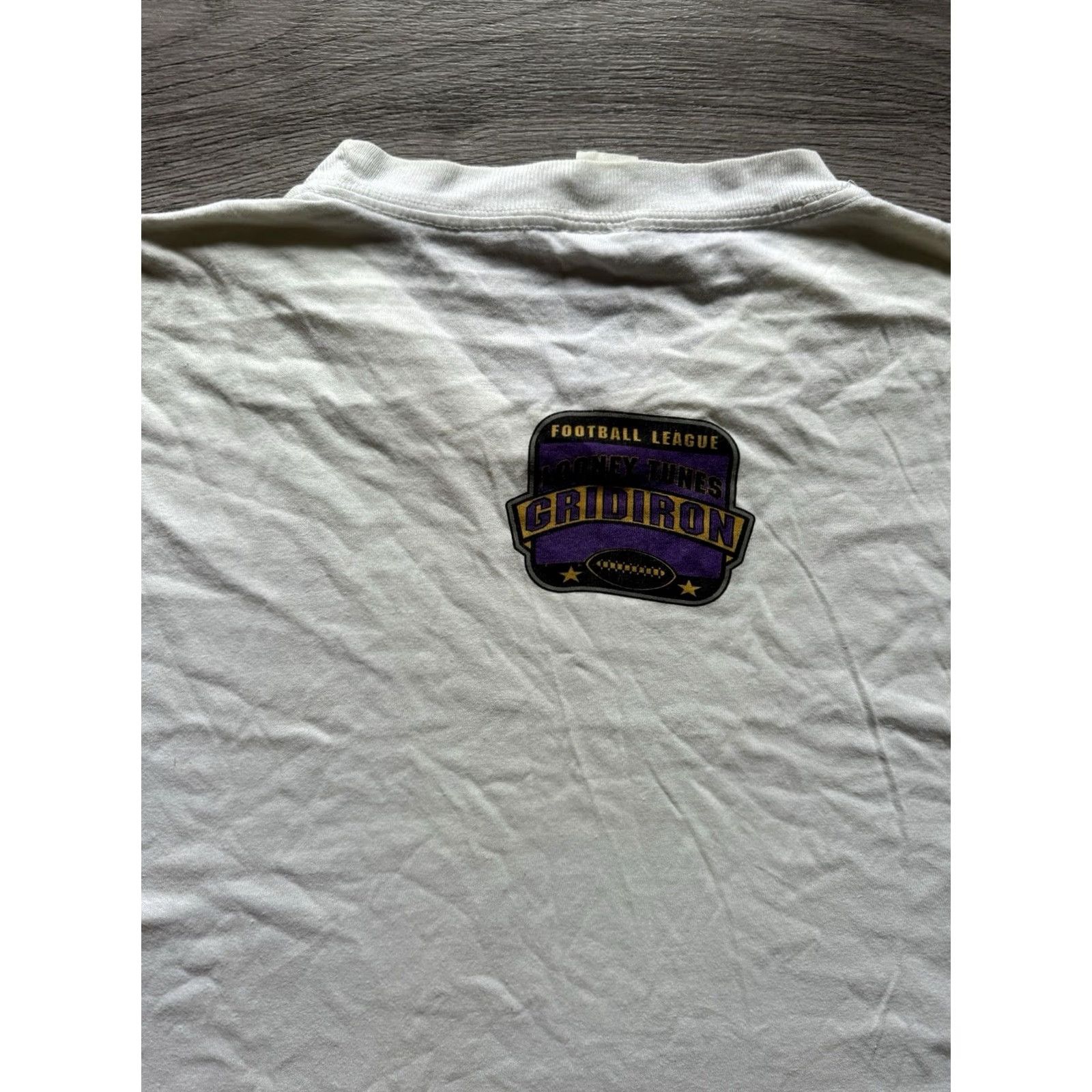 Vintage VTG Wile E Coyote Football League Gridiron Looney Tunes T-Shirt XL Beige Men Short Sleeve 90s Cotton Logo Size US XL / EU 56 / 4 - 7 Thumbnail