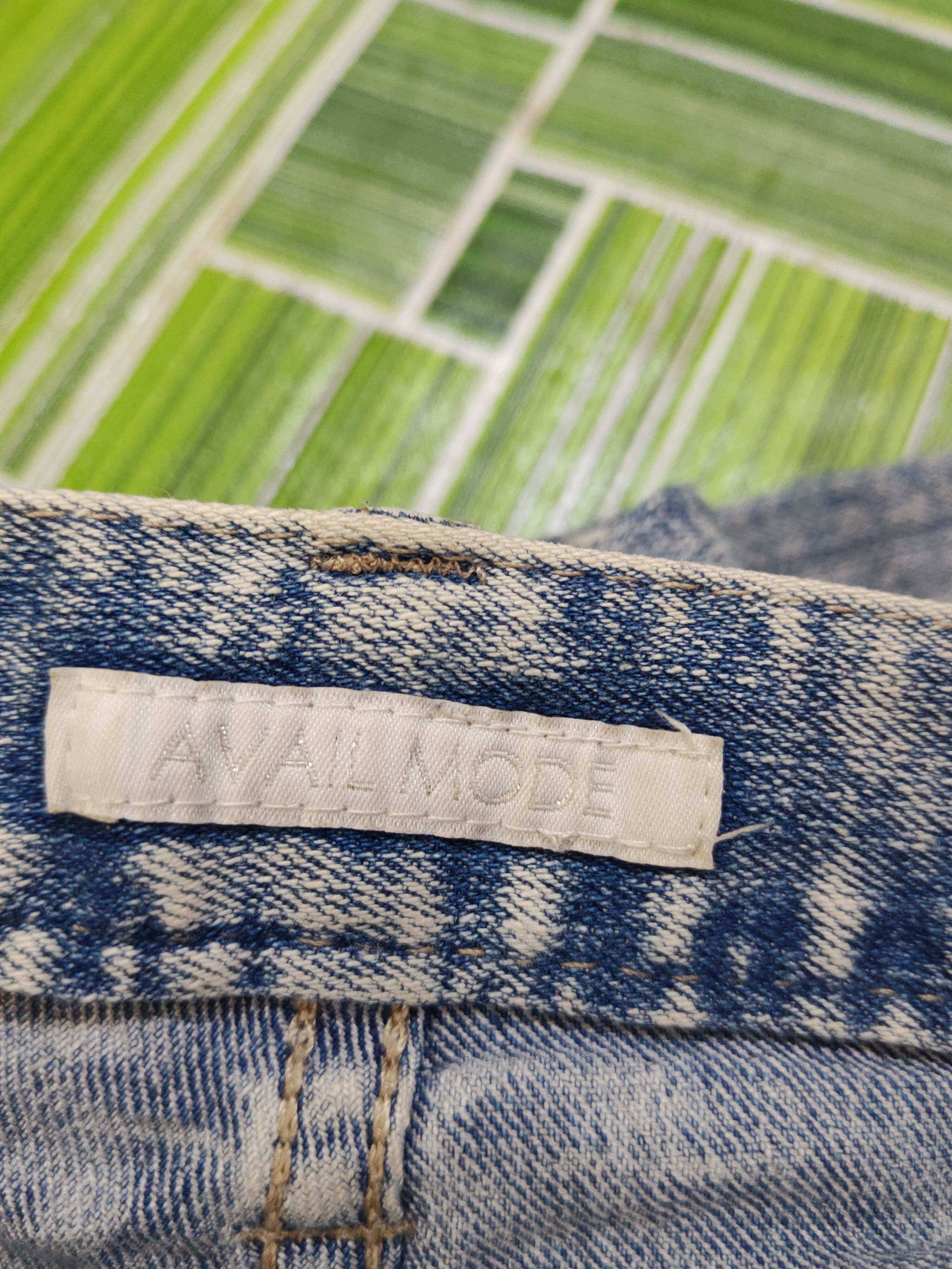 Japanese Brand Avail Mode Blue Distressed Ripped vintage denim Jeans #W1565 Size US 34 / EU 50 - 16 Thumbnail