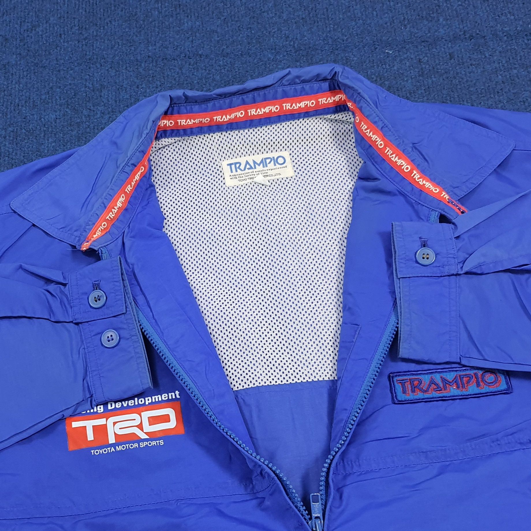 Japanese Brand Vintage TRD Toyota Racing Custom Logo Thin Jacket C281N7 Size US L / EU 52-54 / 3 - 5 Thumbnail