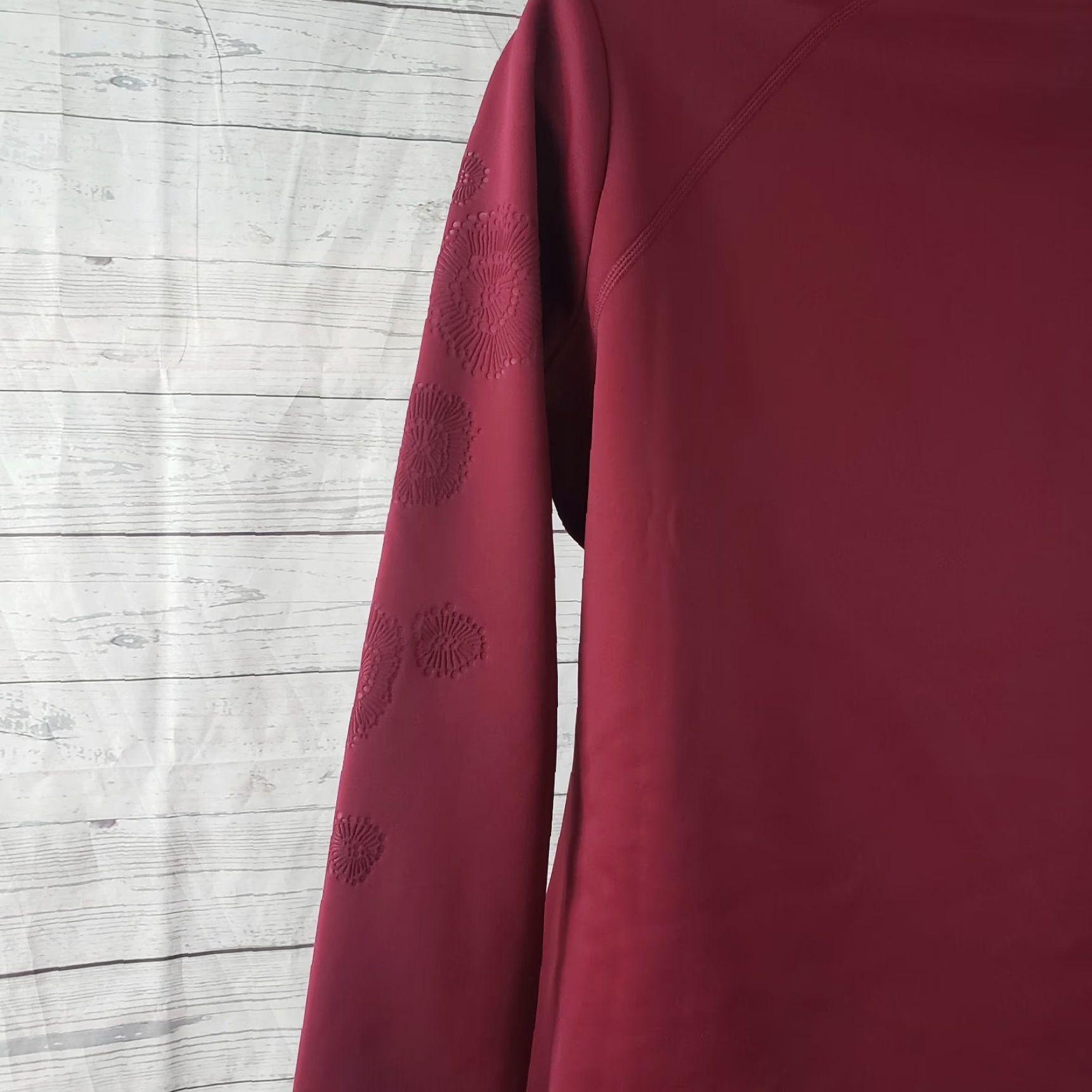 Merrell Merrell Womens Mock Neck Pullover Sz Medium Berry Floral Lasercut Shirt Pullover Red 90s? Size M / US 6-8 / IT 42-44 - 5 Thumbnail