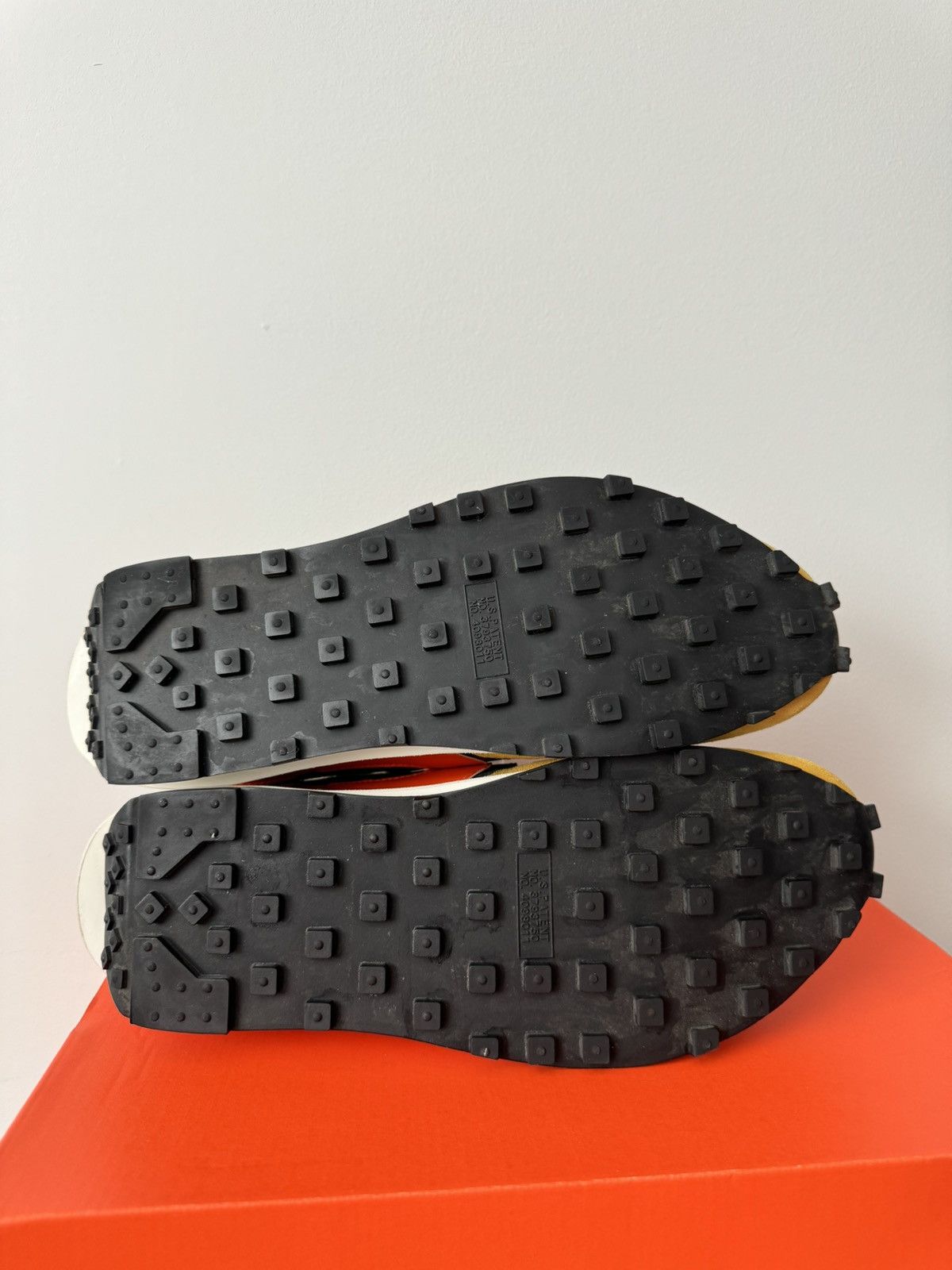 Nike × Sacai Nike Sacai LD Waffle Size US 9 / EU 42 - 7 Thumbnail
