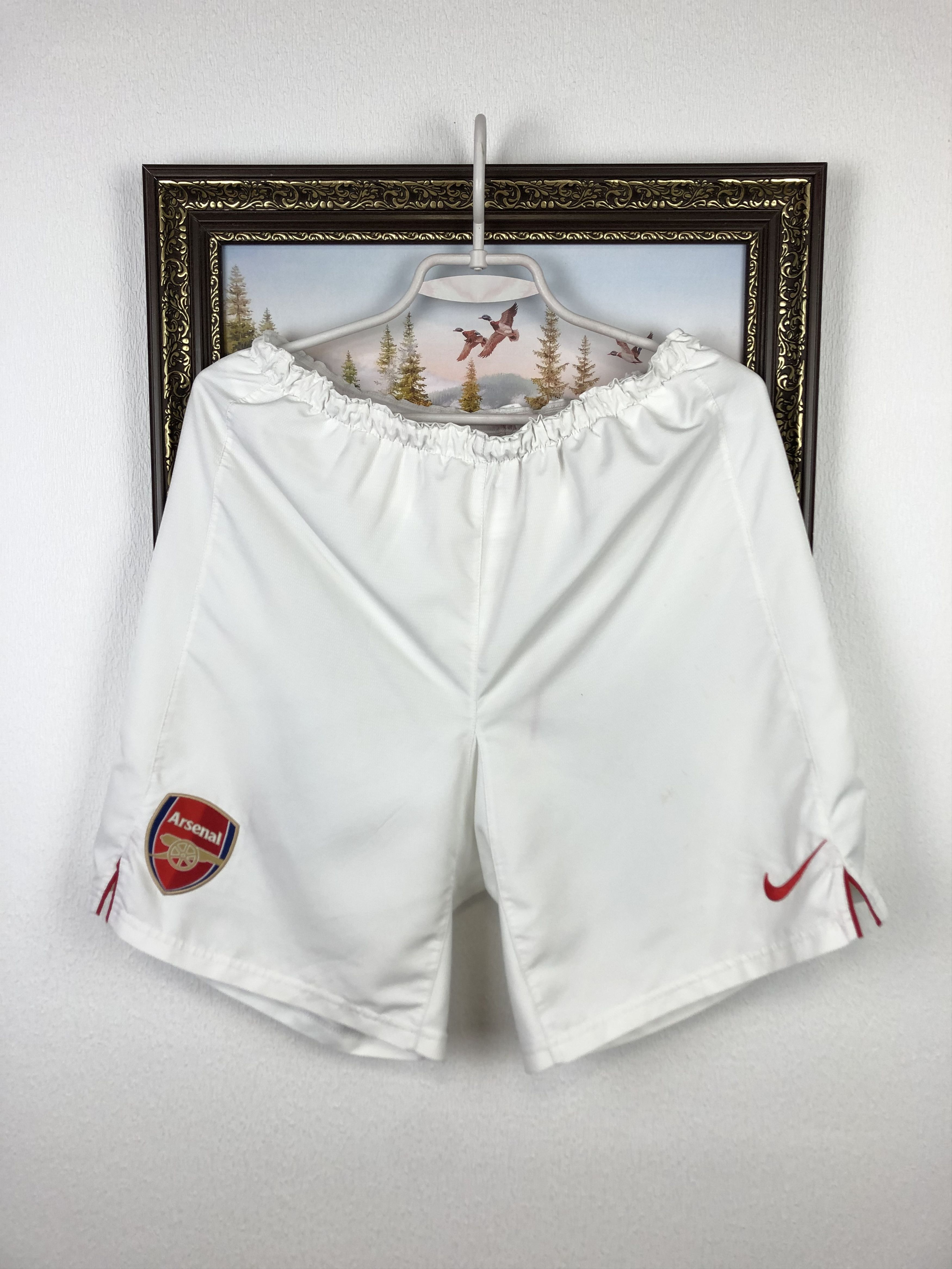 Nike Vintage Nike Arsenal Football Shorts Soccer Track Mens S Size US 30 / EU 46 - 1 Thumbnail