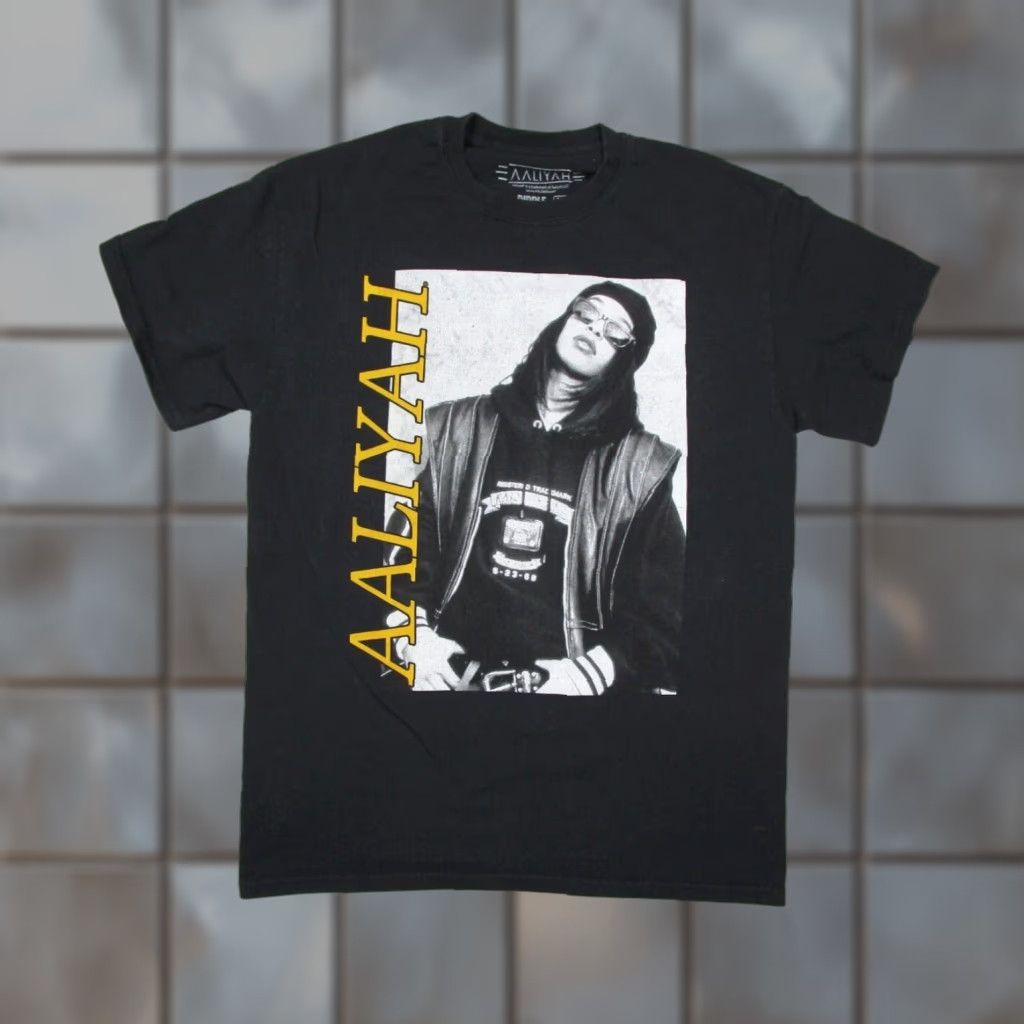 Ripple Junction Aaliyah Ripple Junction Shirt Medium Black RIP Portrait Short Sleeve Retro Mens Size US M / EU 48-50 / 2 - 1 Thumbnail