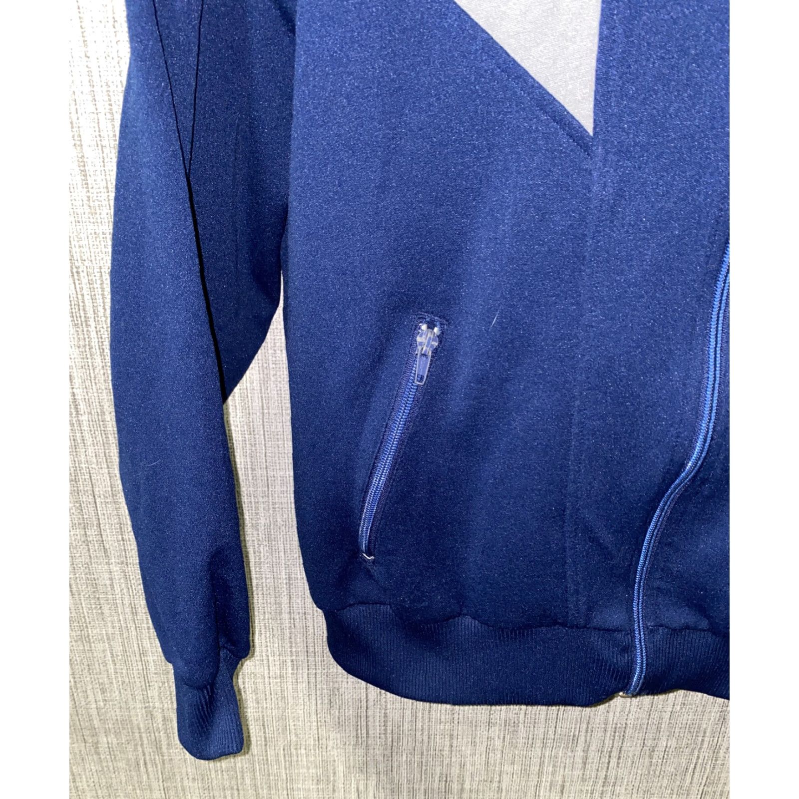 Vintage VINTAGE White Stag Jacket Full Zip Mens L Gray/Blue Casual Polyester Track Style Size US L / EU 52-54 / 3 - 4 Thumbnail