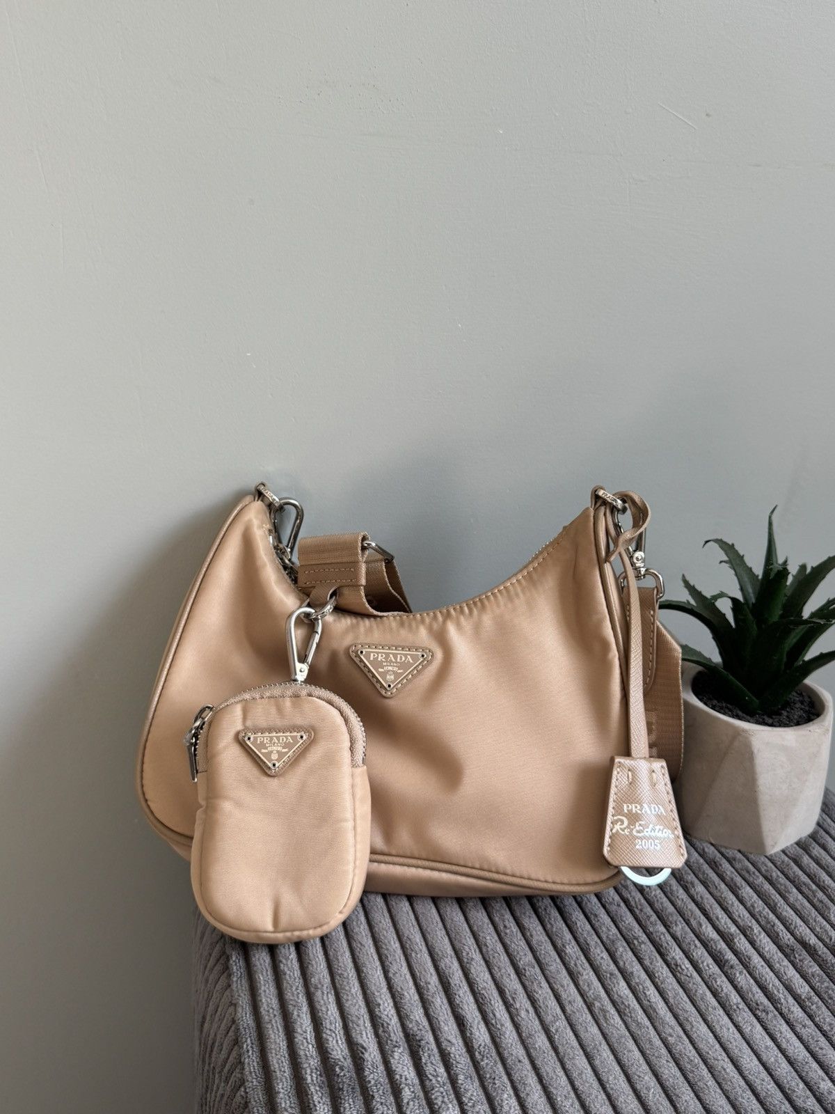 Prada Bag Re Edition 2000 | Grailed