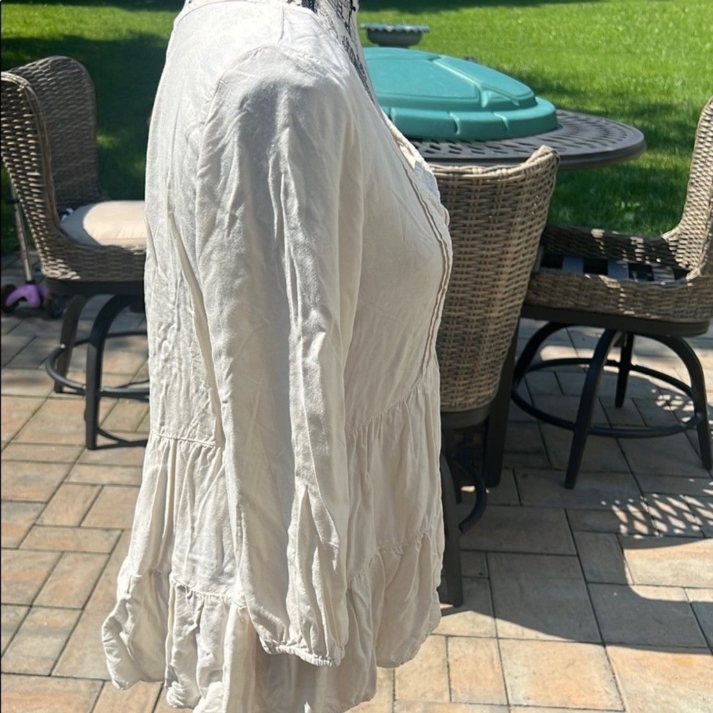American Eagle Outfitters American Eagle Outfitters Cream Peplum Tunic Blouse Size S / US 4 / IT 40 - 5 Thumbnail