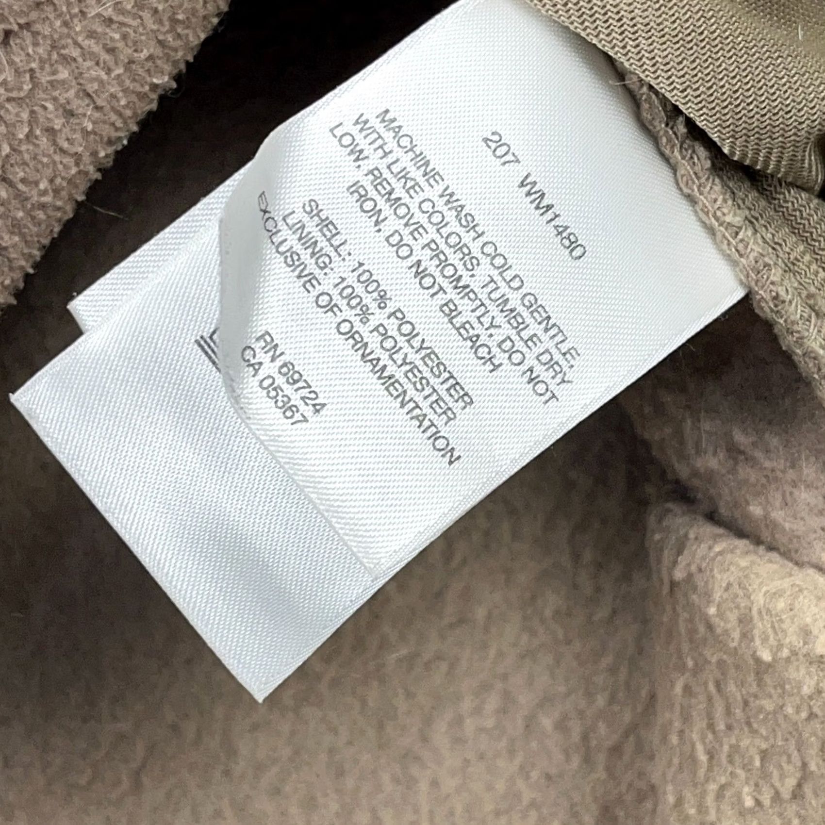 Vintage Columbia Vest Men M Tan Beige Fleece Full Zip Benton Springs Embroidered Logo Zipper Outdoors Casual Modern Outdoor Style Mens Size US M / EU 48-50 / 2 - 3 Thumbnail