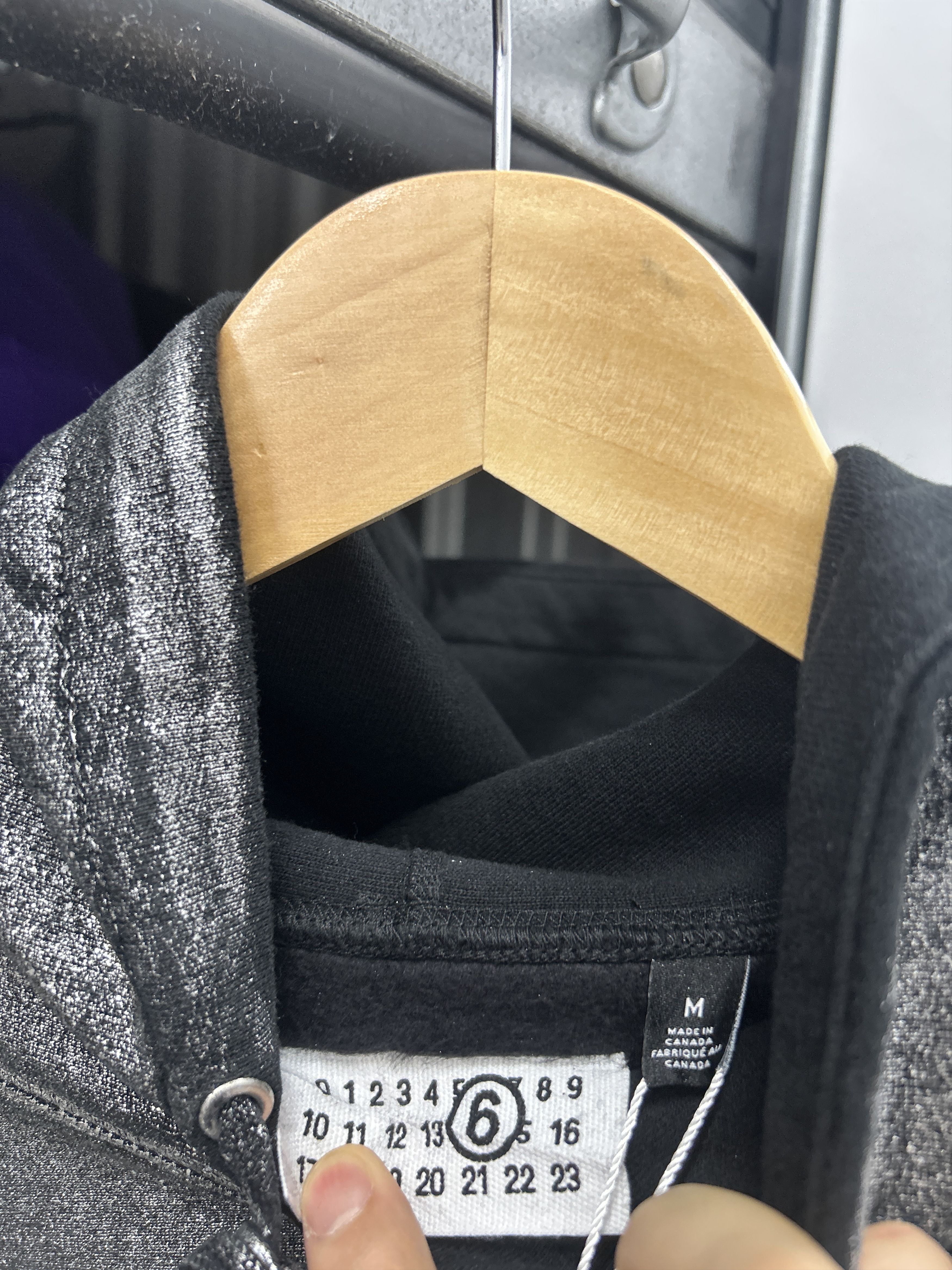 Maison Margiela × Supreme MM6 Maison Margiela Foil Box Logo Hooded Sweatshirt Size US M / EU 48-50 / 2 - 4 Thumbnail