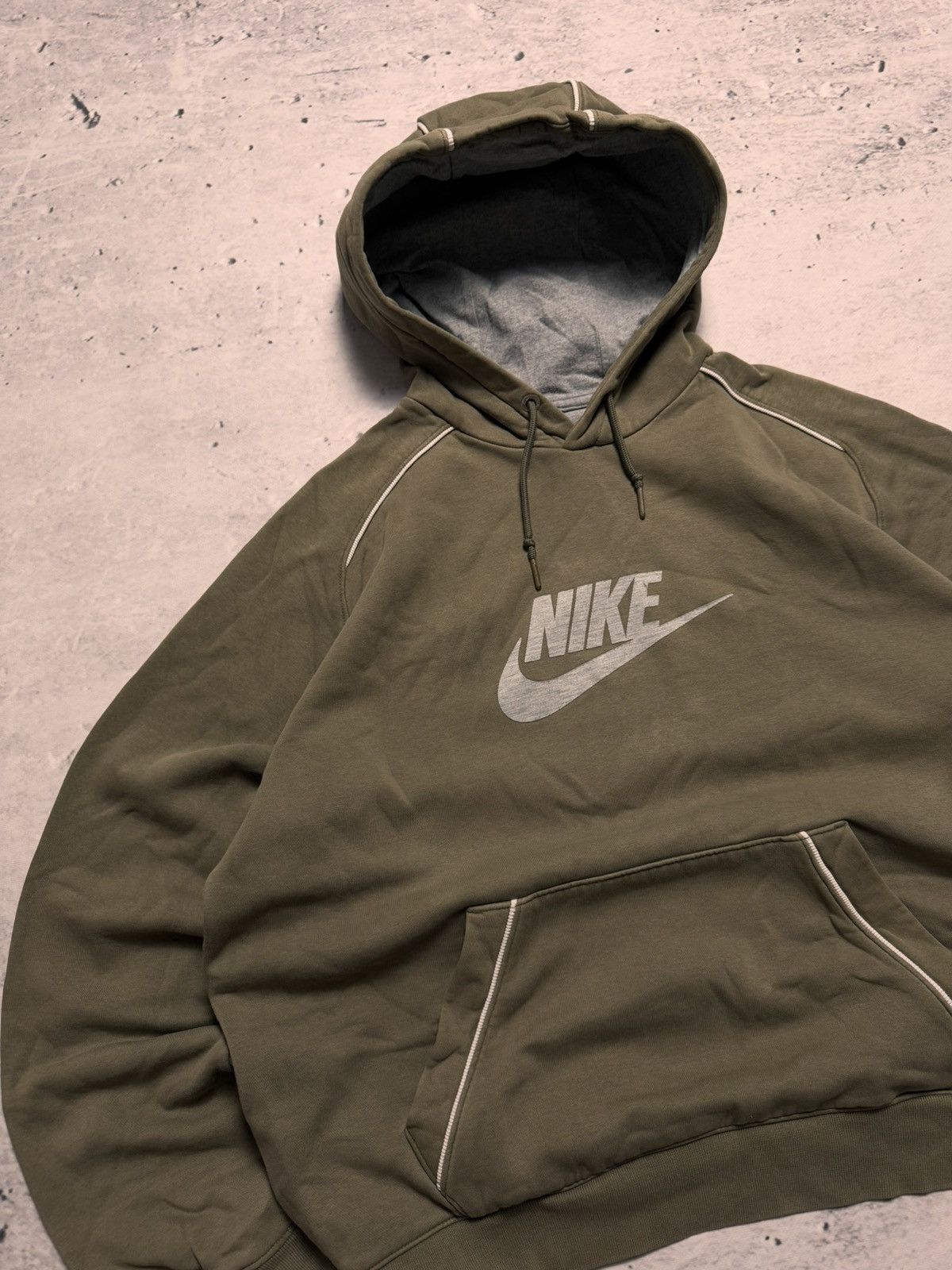 Nike × Vintage NIKE VINTAGE CENTER LOGO OVERSIZE BOXY HOODIE Size US L / EU 52-54 / 3 - 3 Thumbnail
