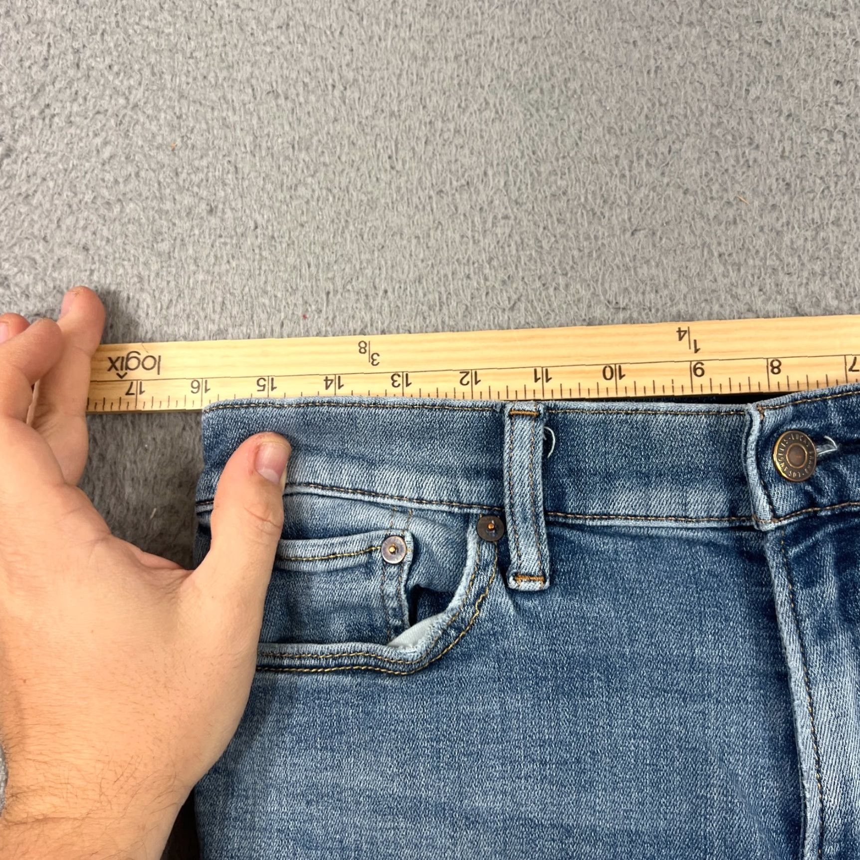 Lucky Brand Lucky Brand 363 Jeans Men 29x30 Mid Rise Blue Denim Straight 5-Pocket Vintage No Pattern Solid Jeans N/A Size US 31 - 5 Thumbnail