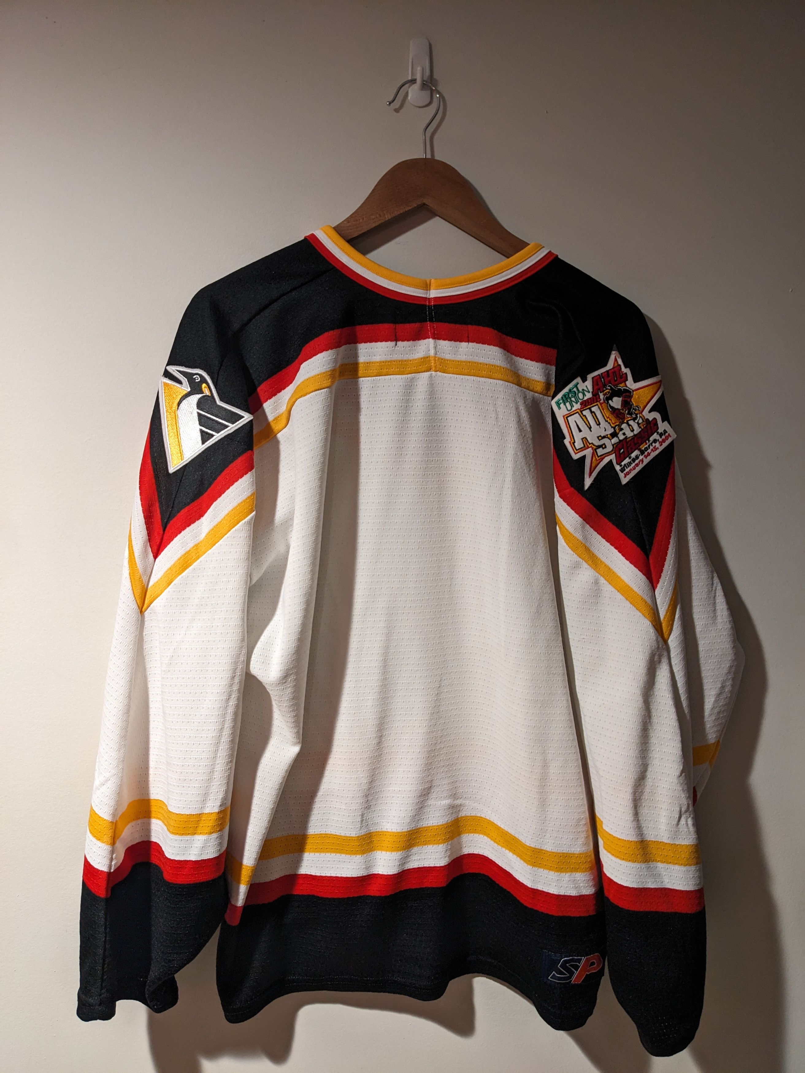 NHL Vintage 2001 Wilkes-Barre Scranton Penguin NHL Hockey Jersey Size US L / EU 52-54 / 3 - 8 Thumbnail