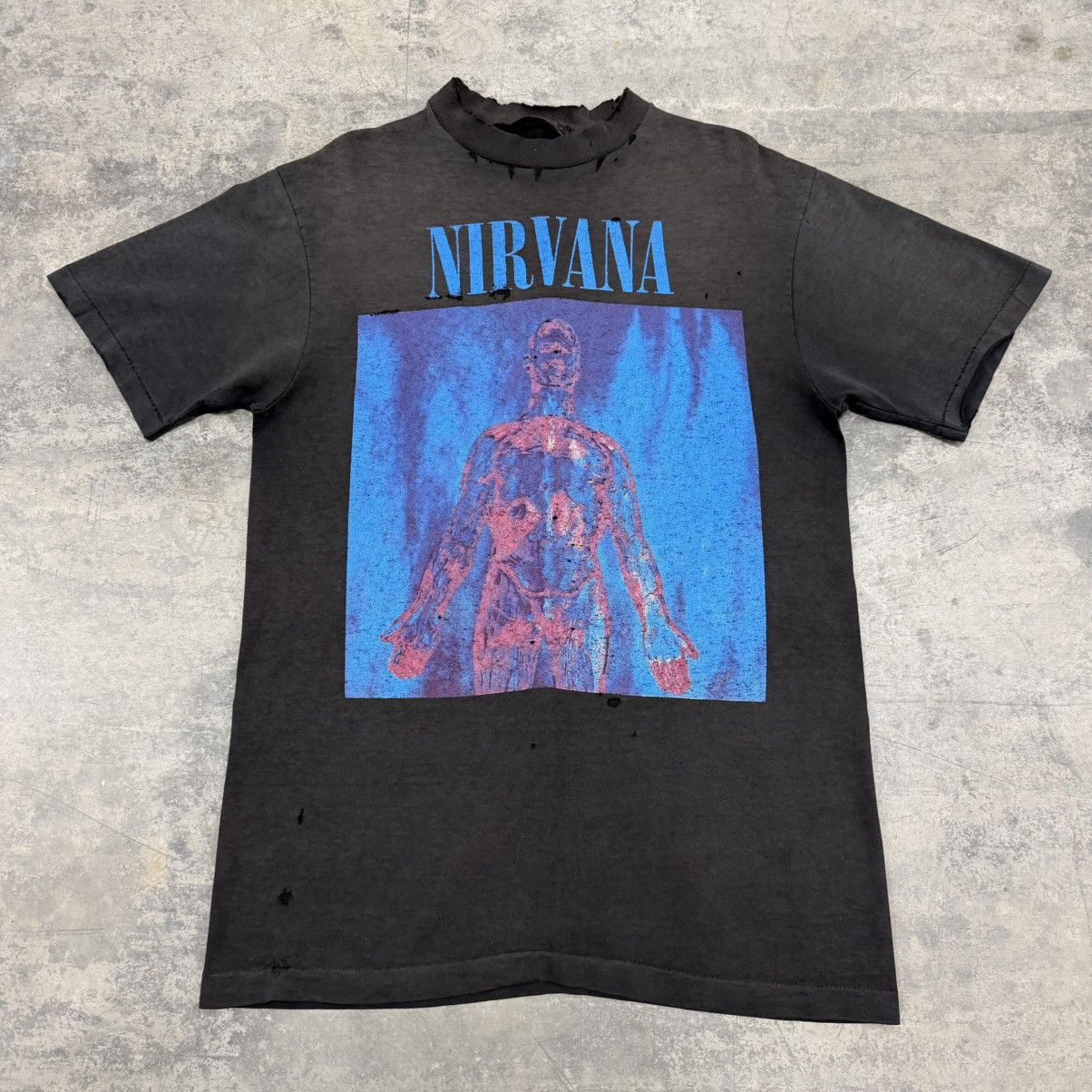 Vintage 1992 Vintage Nirvana Sliver Faded Thrashed Band Tee Size US L / EU 52-54 / 3 - 1 Thumbnail