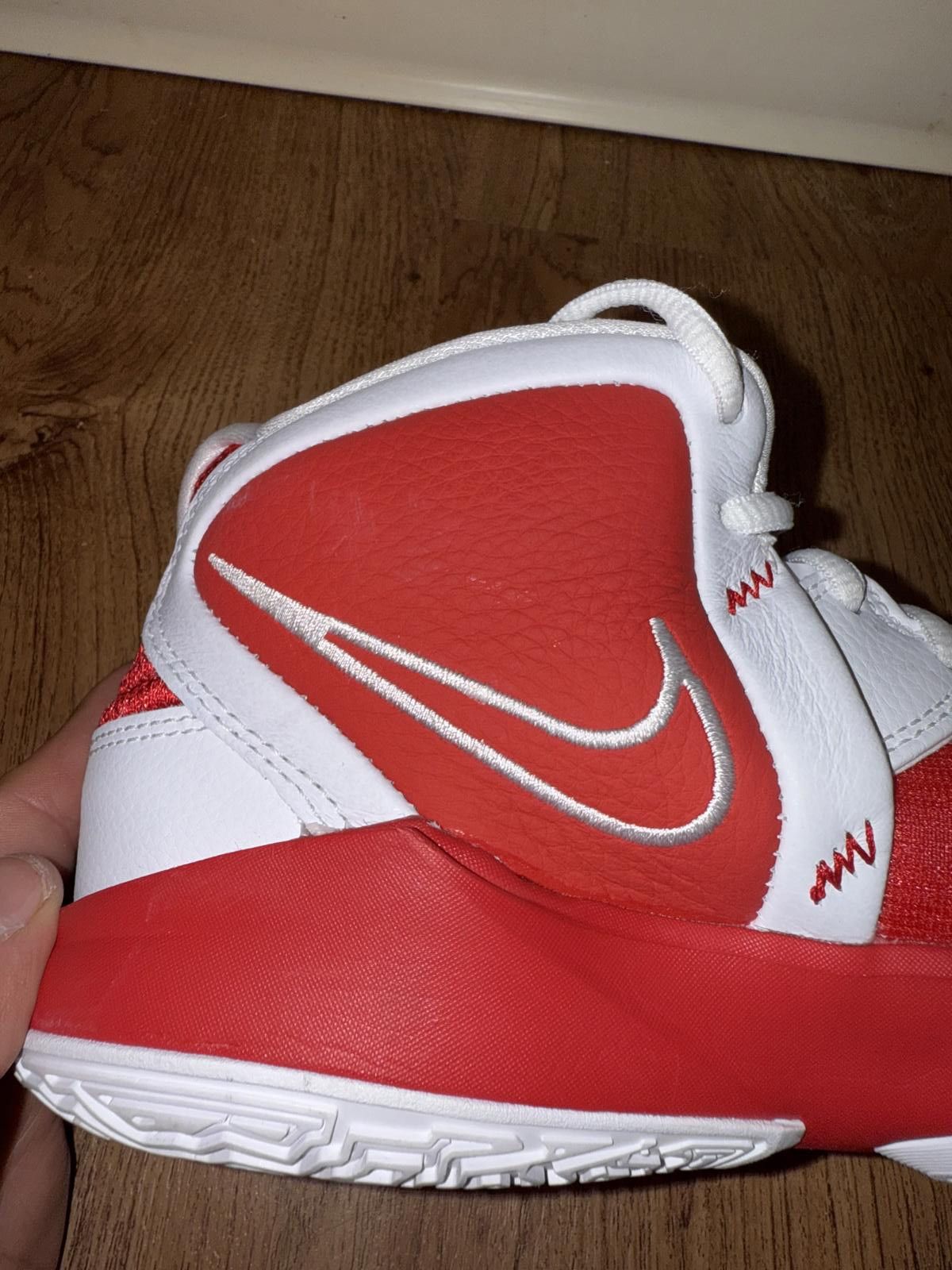 Nike Nike Kyrie 6 TB University Red Size US 9 / EU 42 - 11 Thumbnail