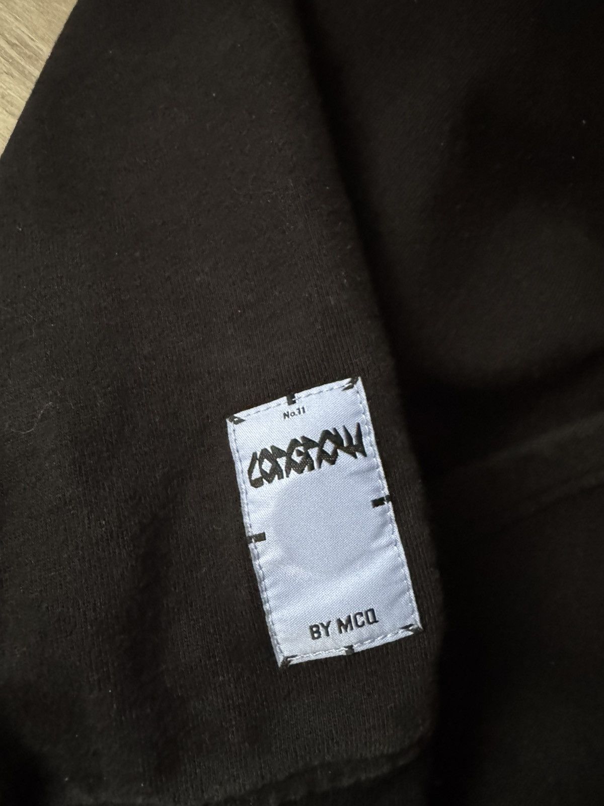 MCQ MCQ Alexander McQueen Big Logo Print Hoodie Size L / US 10 / IT 46 - 6 Thumbnail