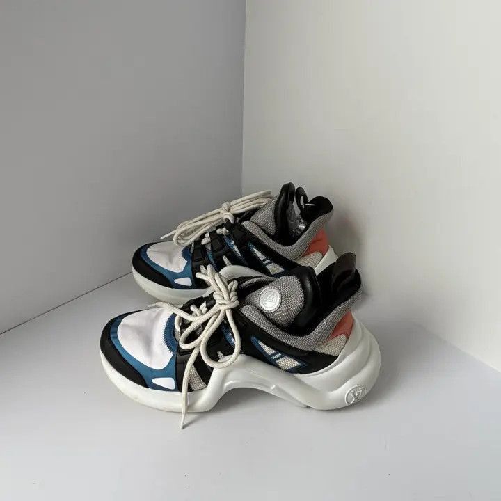 Louis Vuitton Louis Vuitton Leather Sporty Casual Sneakers -2508 Size US 5.5 / EU 38 - 1 Thumbnail