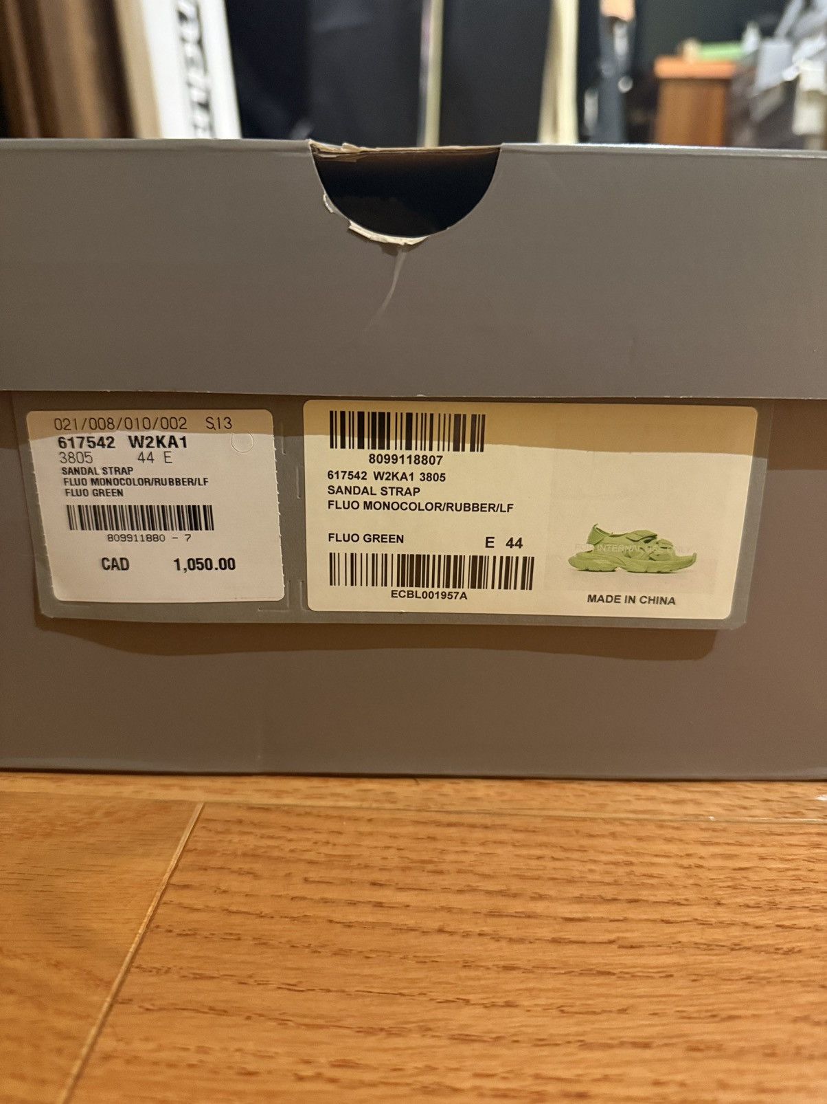 Balenciaga Balenciaga Track Sandal Strap Fluo Green 44 NEW Sandals 🔥 Size US 11 / EU 44 - 2 Thumbnail