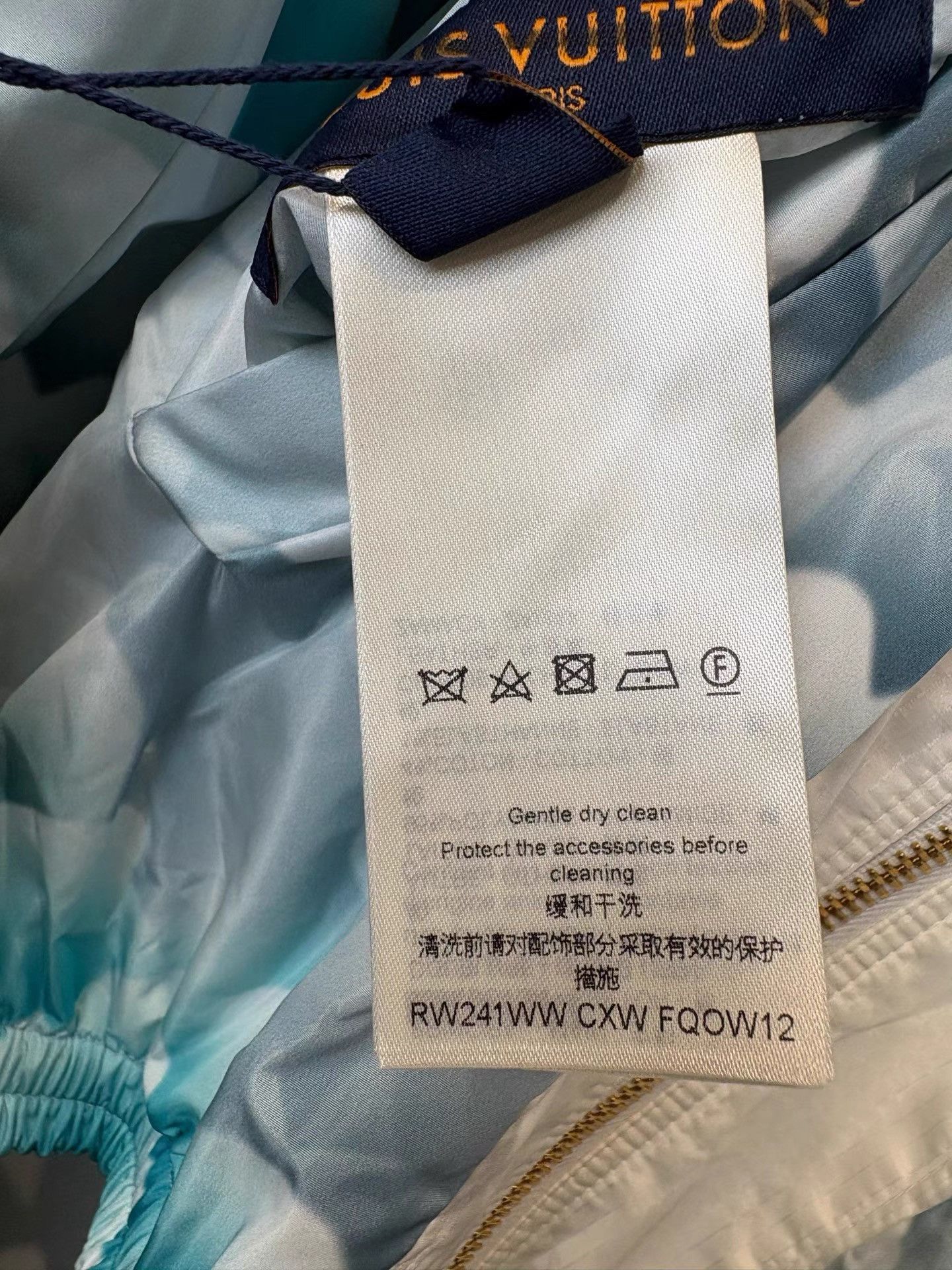 Louis Vuitton Louis Vuitton Reversible Monogram Zip-Up Jacket K36 Size XS / US 0-2 / IT 36-38 - 6 Thumbnail