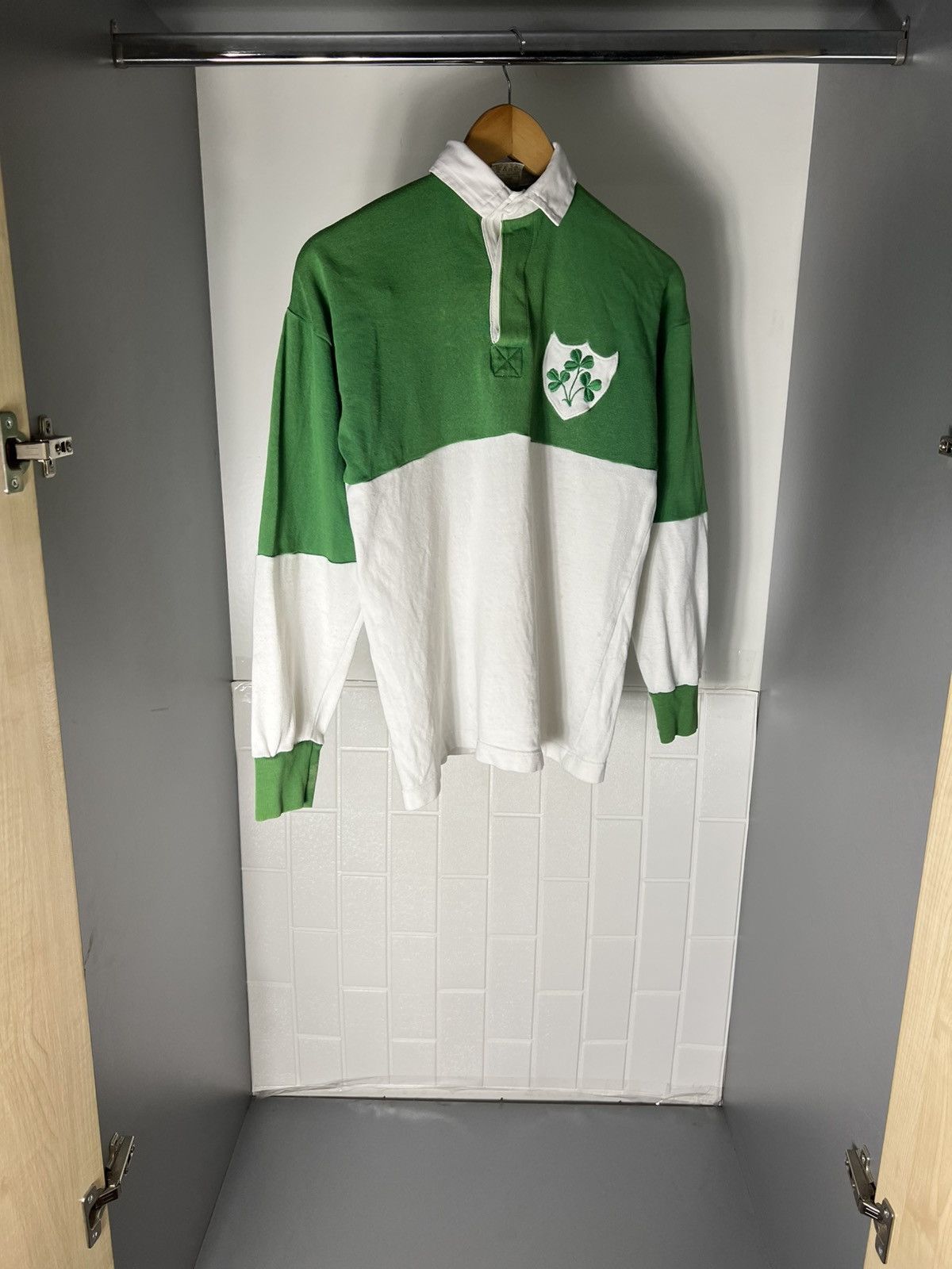 Canterbury of New Zealand VINTAGE PAVILION IRELAND RUGBY RETRO JERSEY BLOKE Y2K 90s Size US S / EU 44-46 / 1 - 3 Thumbnail