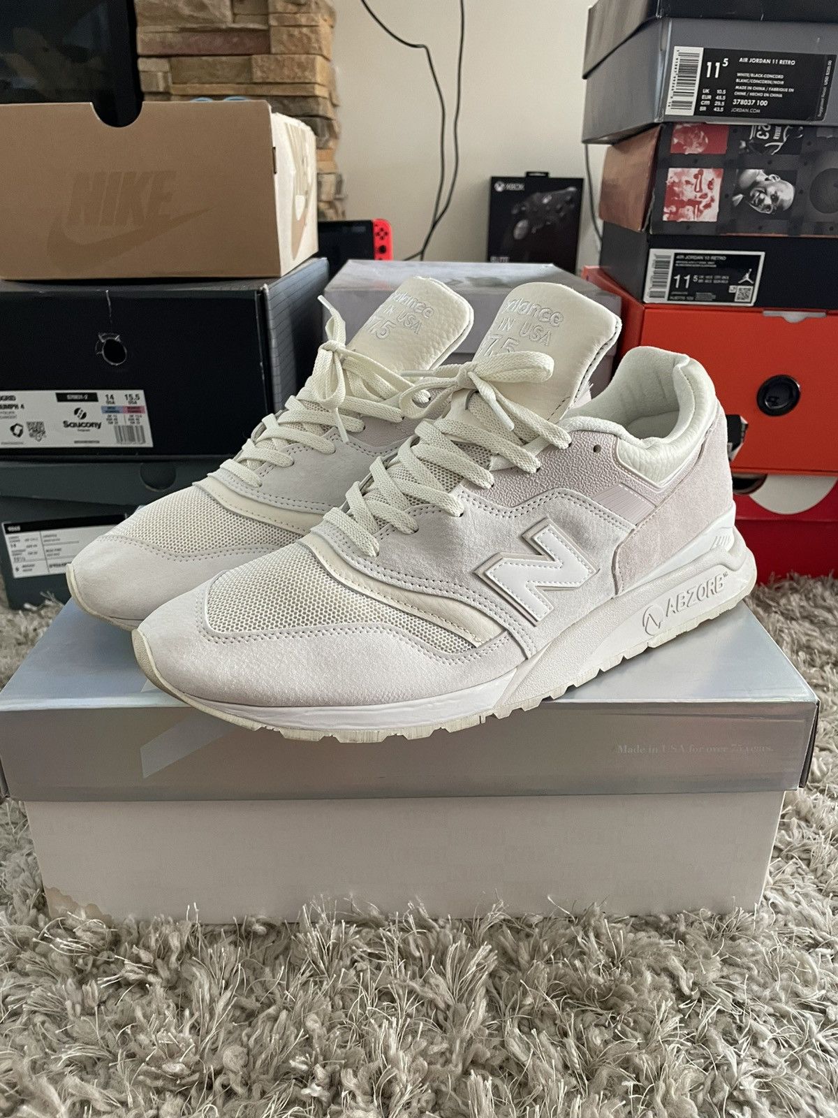 Kith × New Balance New Balance 997.5 x Ronnie Fieg ‘Easter Pack Marshmellow Size US 14 / EU 47 - 1 Thumbnail