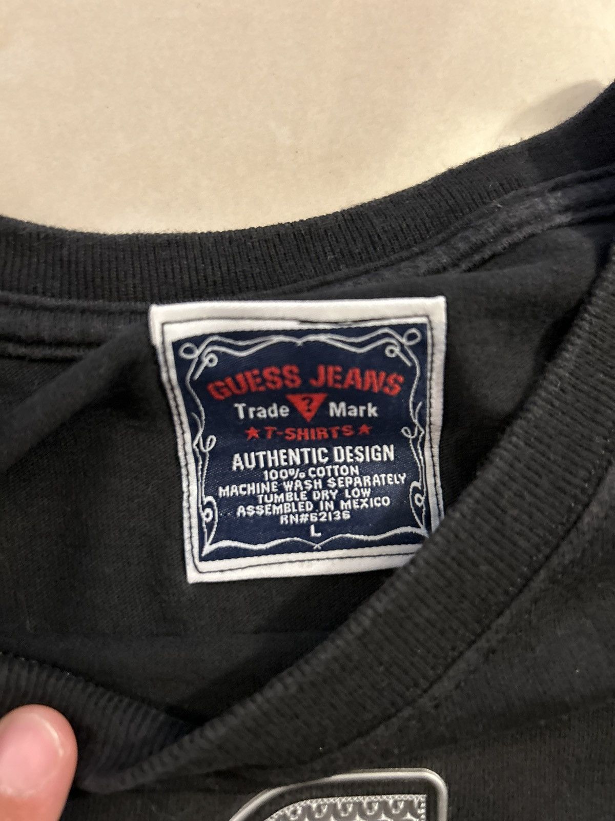 Guess × Vintage Guess logo tee Size US L / EU 52-54 / 3 - 3 Thumbnail