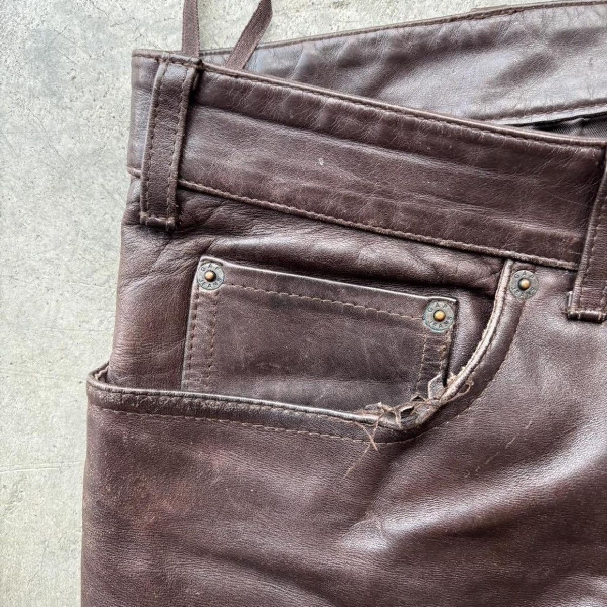 Gap × Yeezy Gap vintage leather pants Size US 38 / EU 54 - 4 Thumbnail