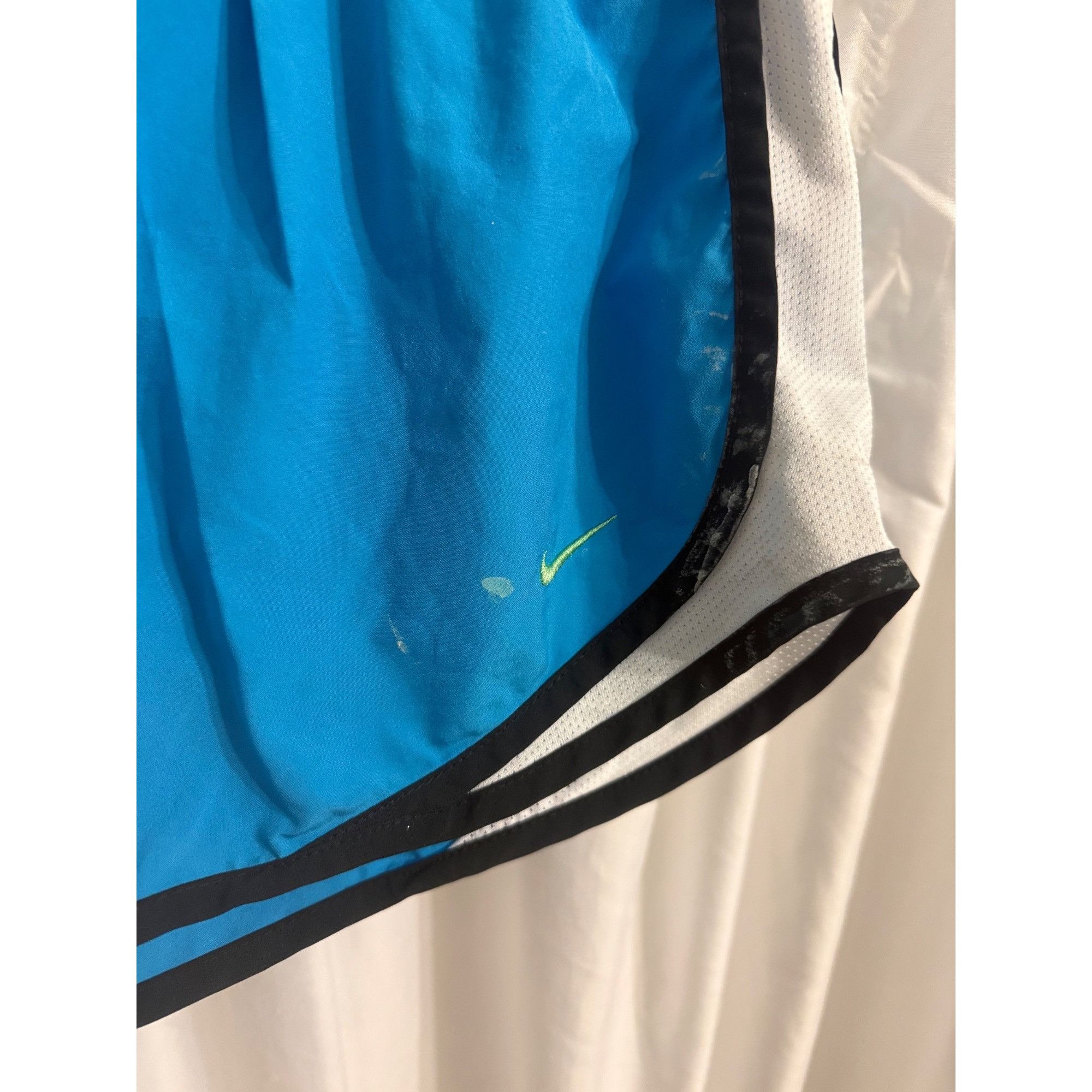 Nike Nike Dri-Fit Blue Athletic Running Shorts With White & Black Size 28" / US 6 / IT 42 - 2 Thumbnail