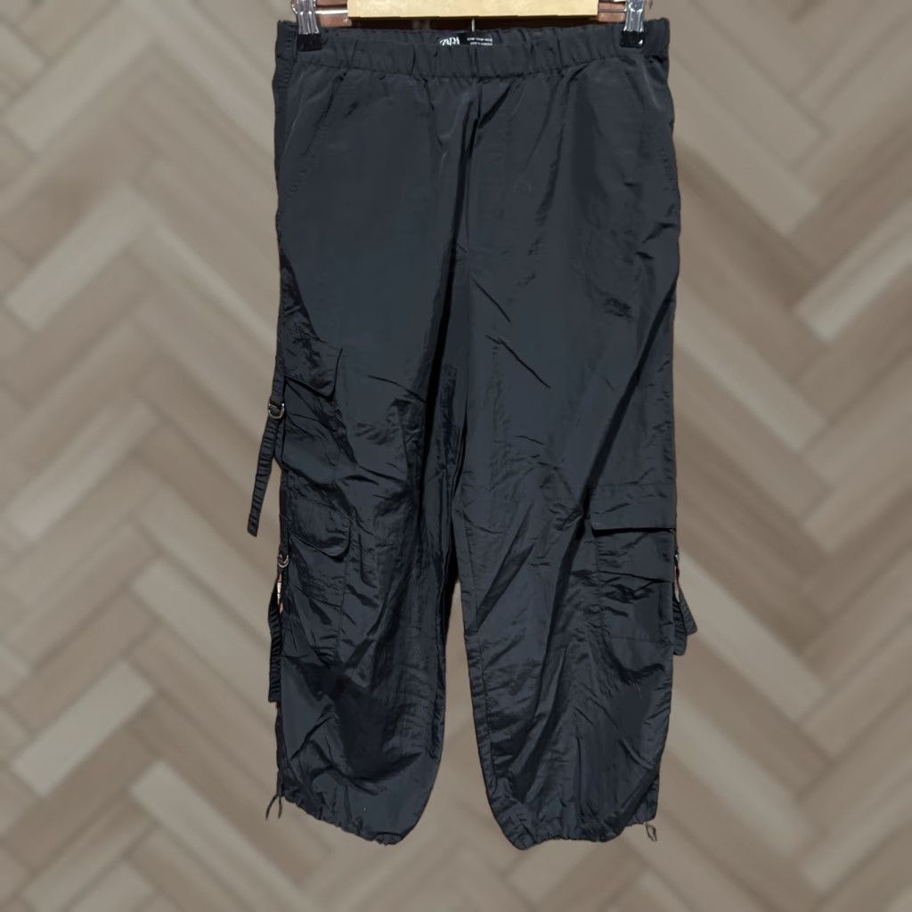Zara Zara Womens Cargo Pants Small Black Nylon Size 28" / US 6 / IT 42 - 1 Thumbnail