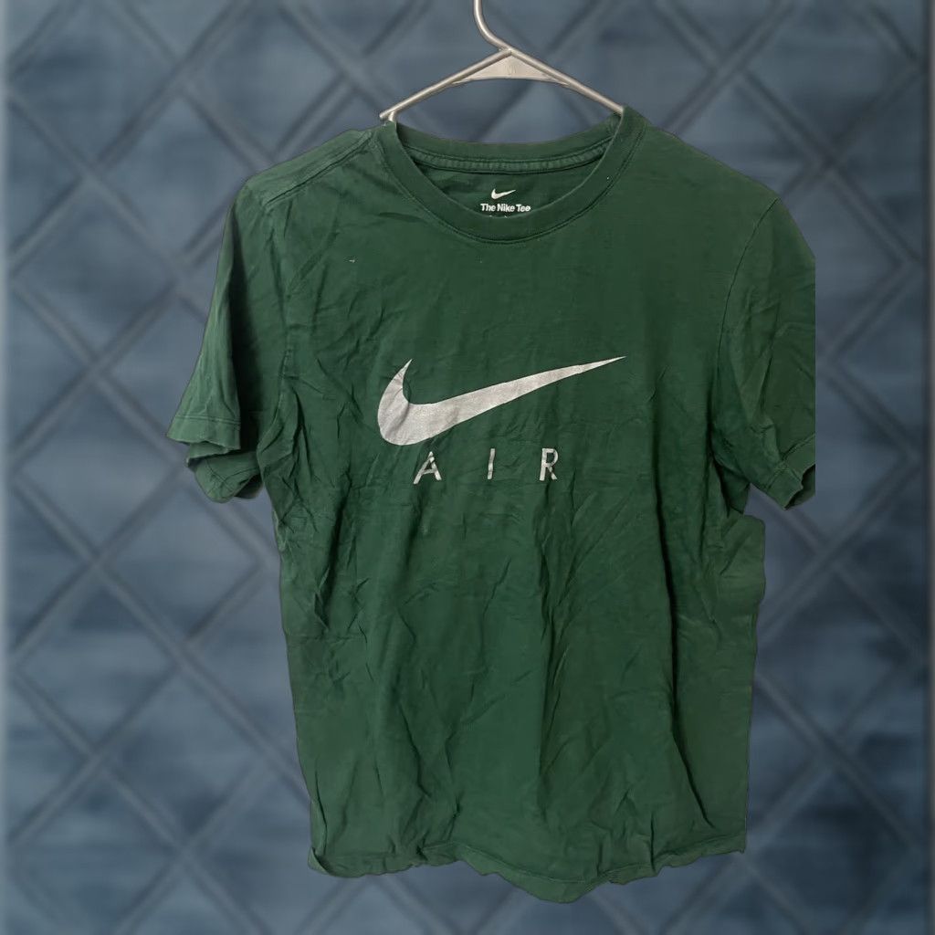 Nike Nike Tee T-shirt Mens Green Logo Short Sleeve Cotton Polyester Size S - Nike Elite Activewear Shirt Mens Green Logo Graphic Print Vintage? No Size US S / EU 44-46 / 1 - 1 Thumbnail