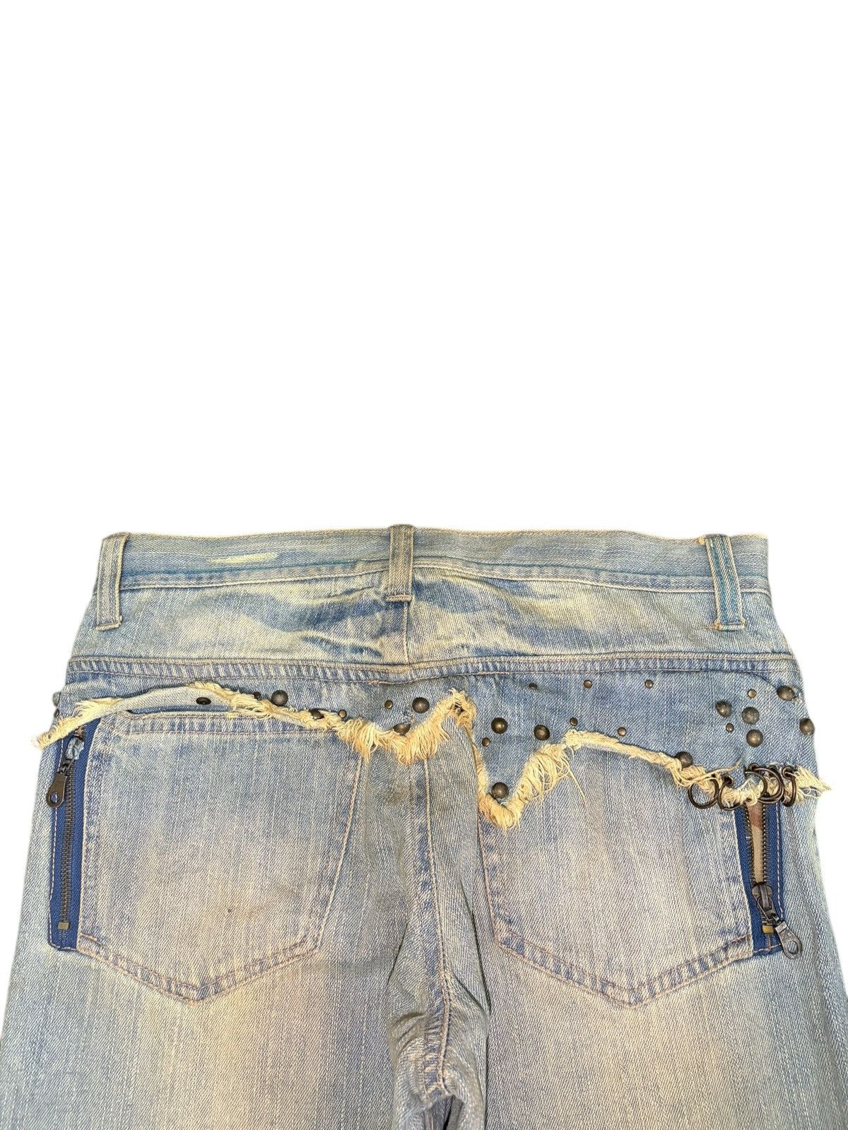 Le Grande Bleu (L.G.B.) Vintage Japanese Brand Pierced Studded Distress Baggy Jeans Size US 33 - 4 Thumbnail