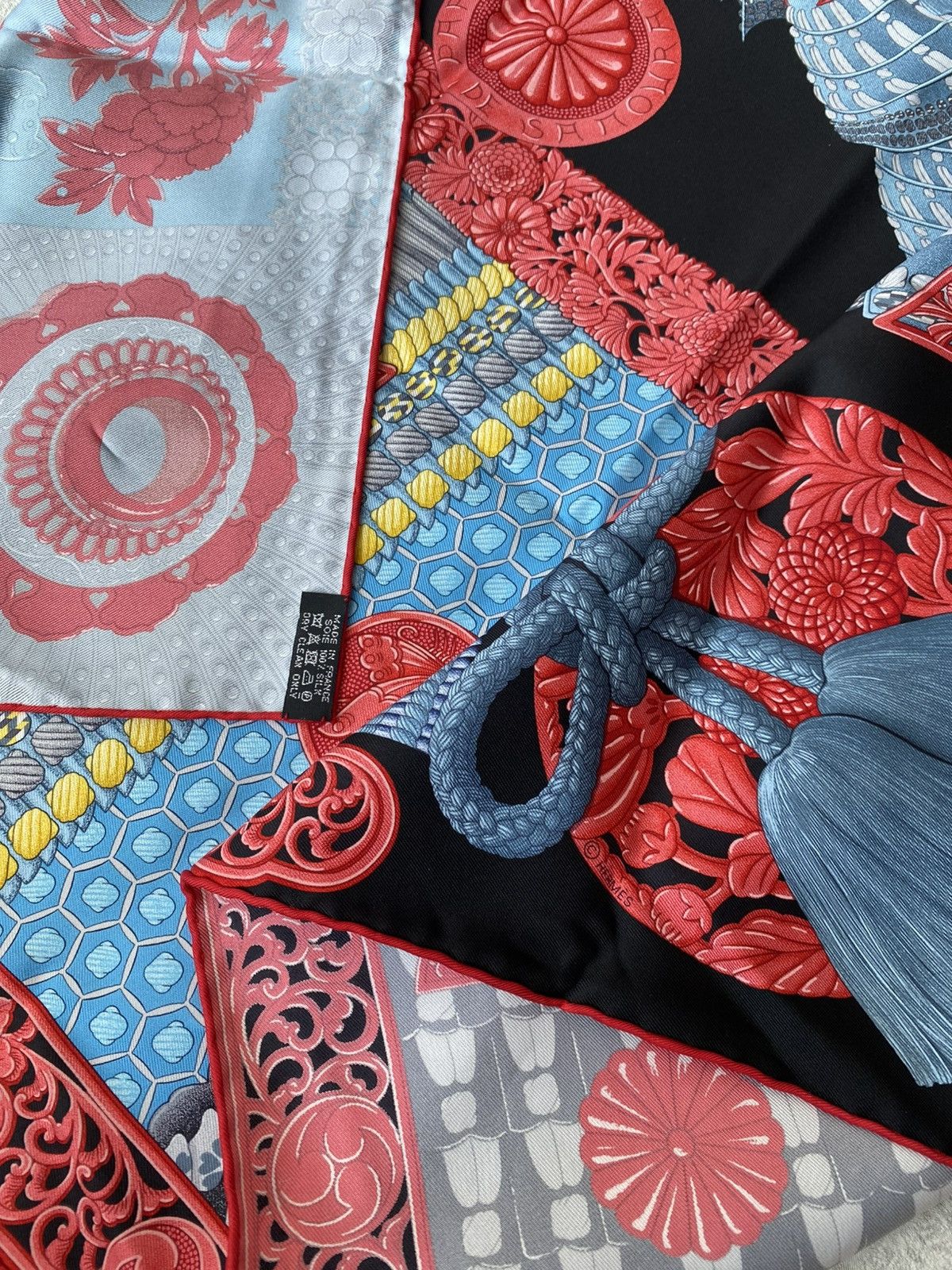 Hermes Hermes Twill Silk 90cm Parures De Samourais Scarf +BOX Size ONE SIZE - 4 Thumbnail