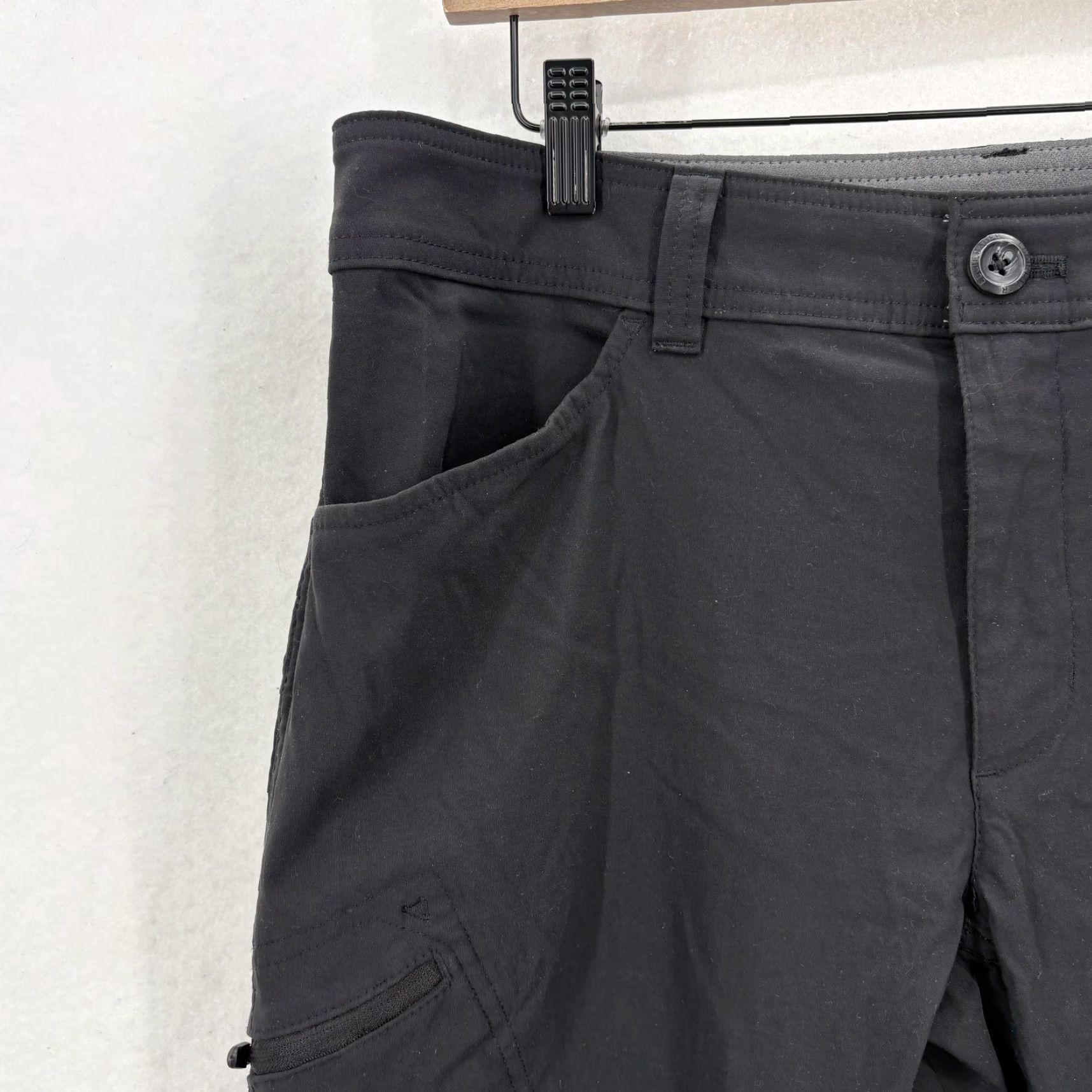 Eddie Bauer Eddie Bauer First Ascent Pants Mens 34x26 Black Cropped Hiking Nylon Stretch Pants Size US 34 / EU 50 - 3 Thumbnail