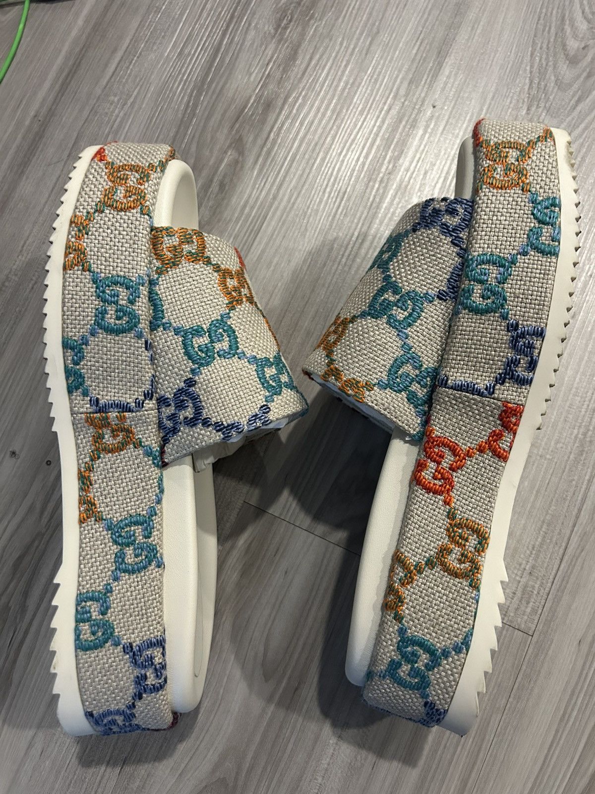 Gucci Gucci Colorful Logo Sandals Size US 10 / IT 40 - 6 Thumbnail
