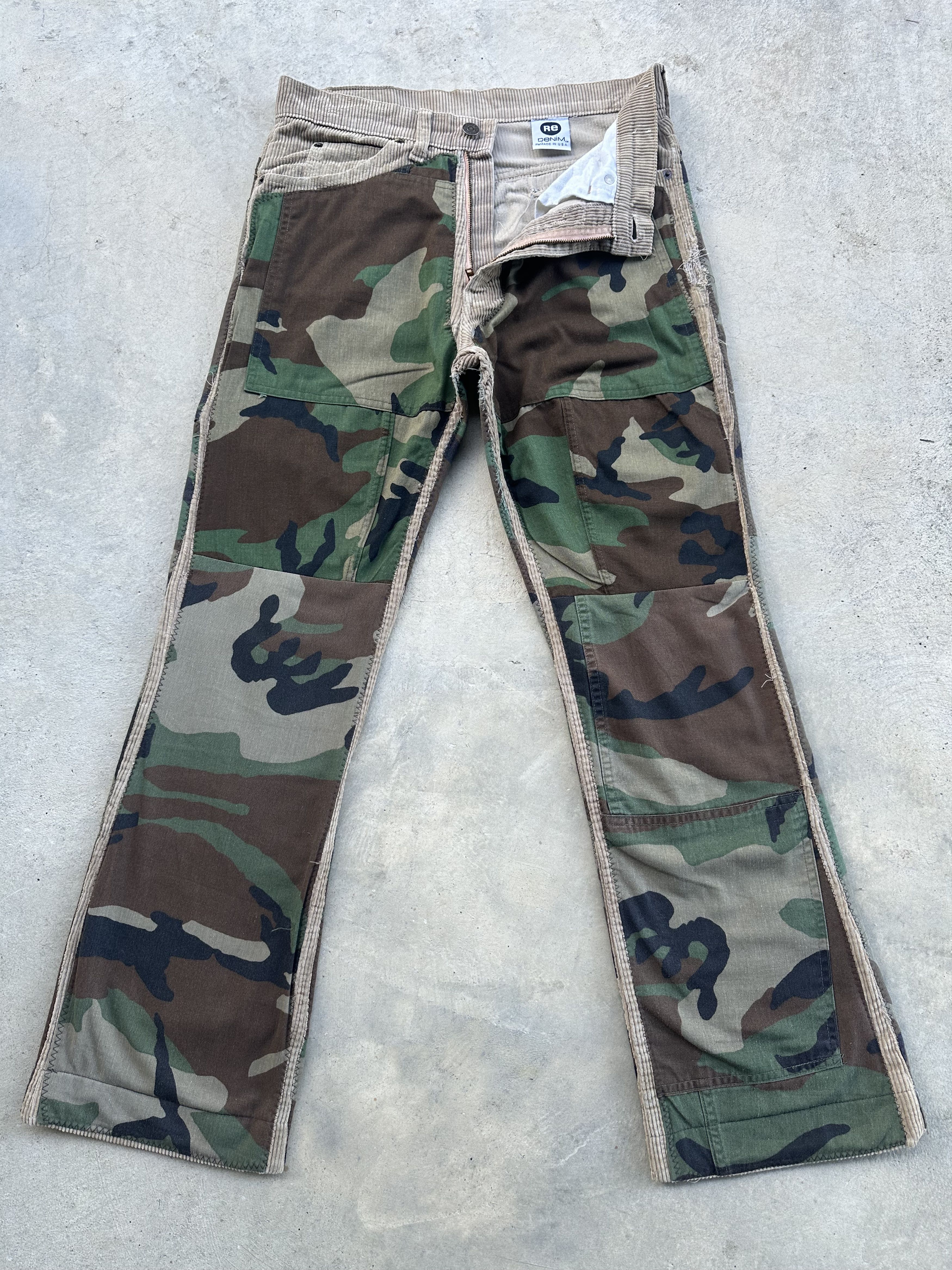 Levi's Vintage Levis 80s No 10 Reconstructed Woodland Camo Curduroy Size US 29 - 2 Thumbnail