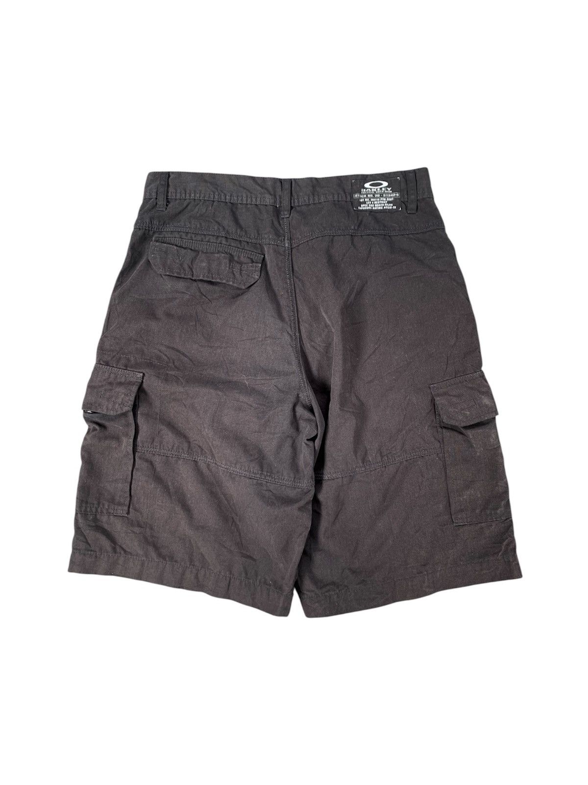 Oakley 🌑BLACKFRIDAY🌑 Vintage Y2K Oakley Cargo Shorts Size US 34 / EU 50 - 2 Thumbnail