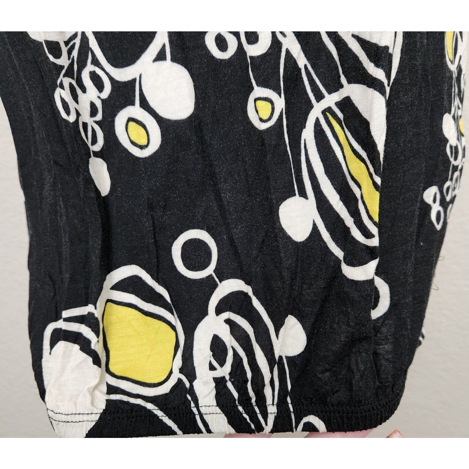 Other Eight Sixty Black White Yellow Geo Print Top XS Short Sleeve Size XS / US 0-2 / IT 36-38 - 3 Thumbnail