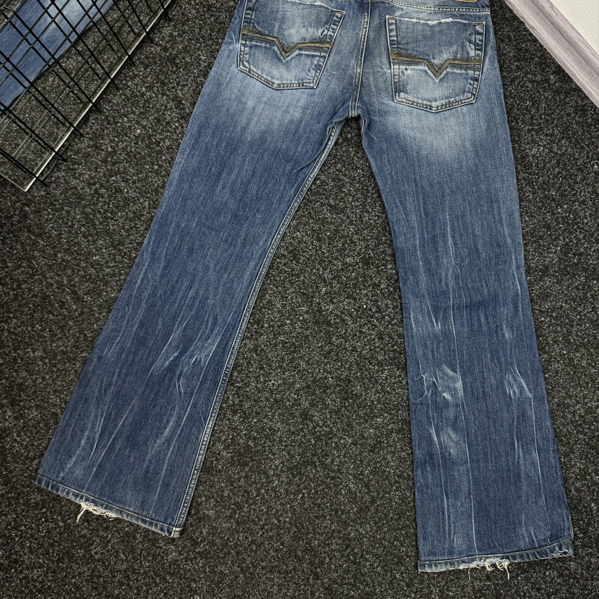 Diesel Flare Diesel Zathan Vintage Distressed Low Rise Y2k Style Size US 31 - 9 Thumbnail