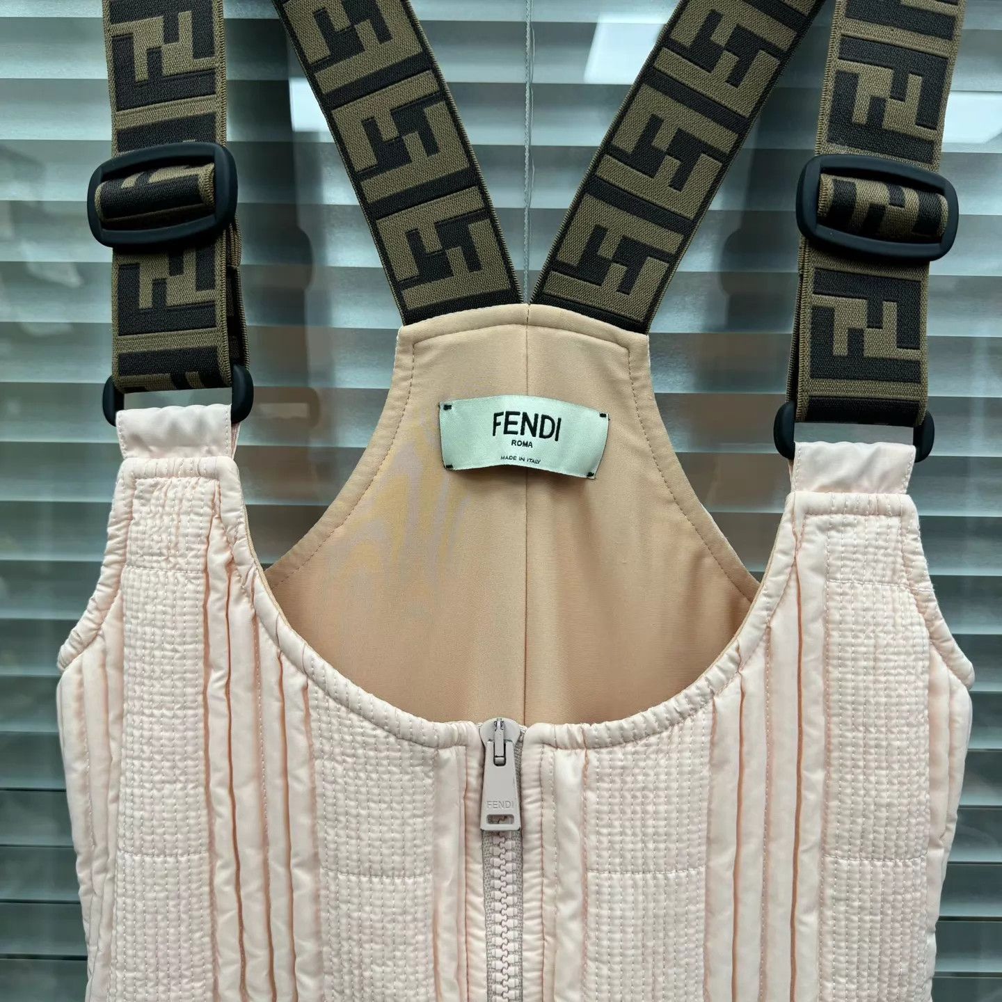 Fendi Fendi Women's Nude Pink Overalls Size 38 Size 26" / US 2 / IT 38 - 4 Thumbnail