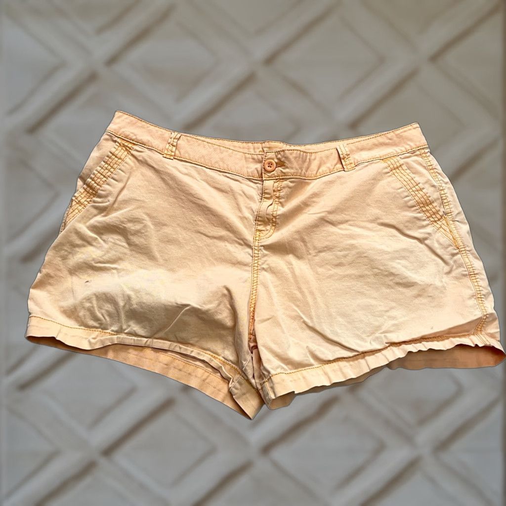 Vintage Maurices Bermuda Shorts Womens 24 Light Orange Chino Cotton Casual Pockets 5" Satin? Size 32" / US 10 / IT 46 - 1 Thumbnail